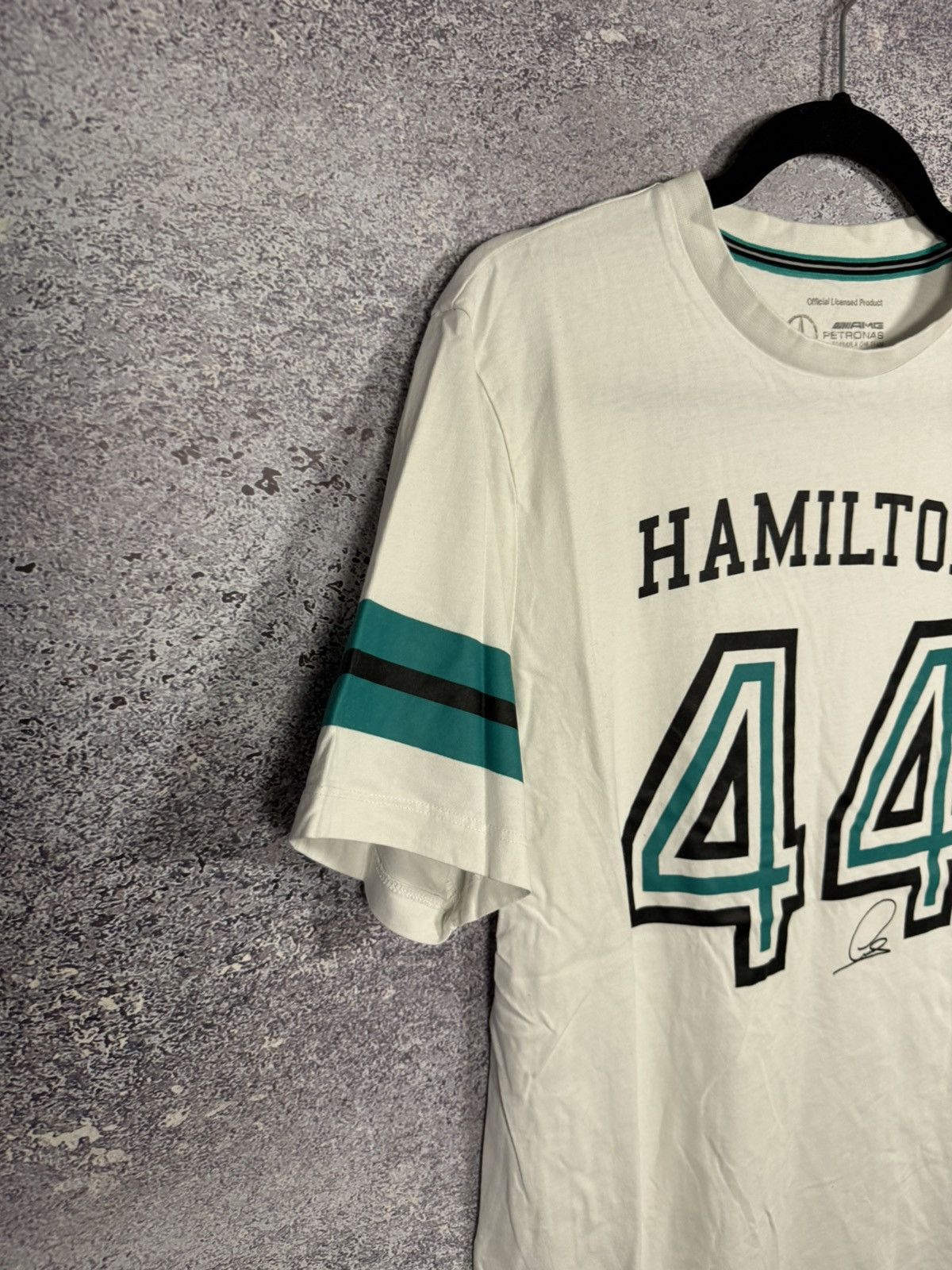 Formula 1 × Hamilton × Mercedes-Benz 44 Hamilton Mercedes-Benz Petronas Racing Team M size Size US M / EU 48-50 / 2 - 5 Thumbnail