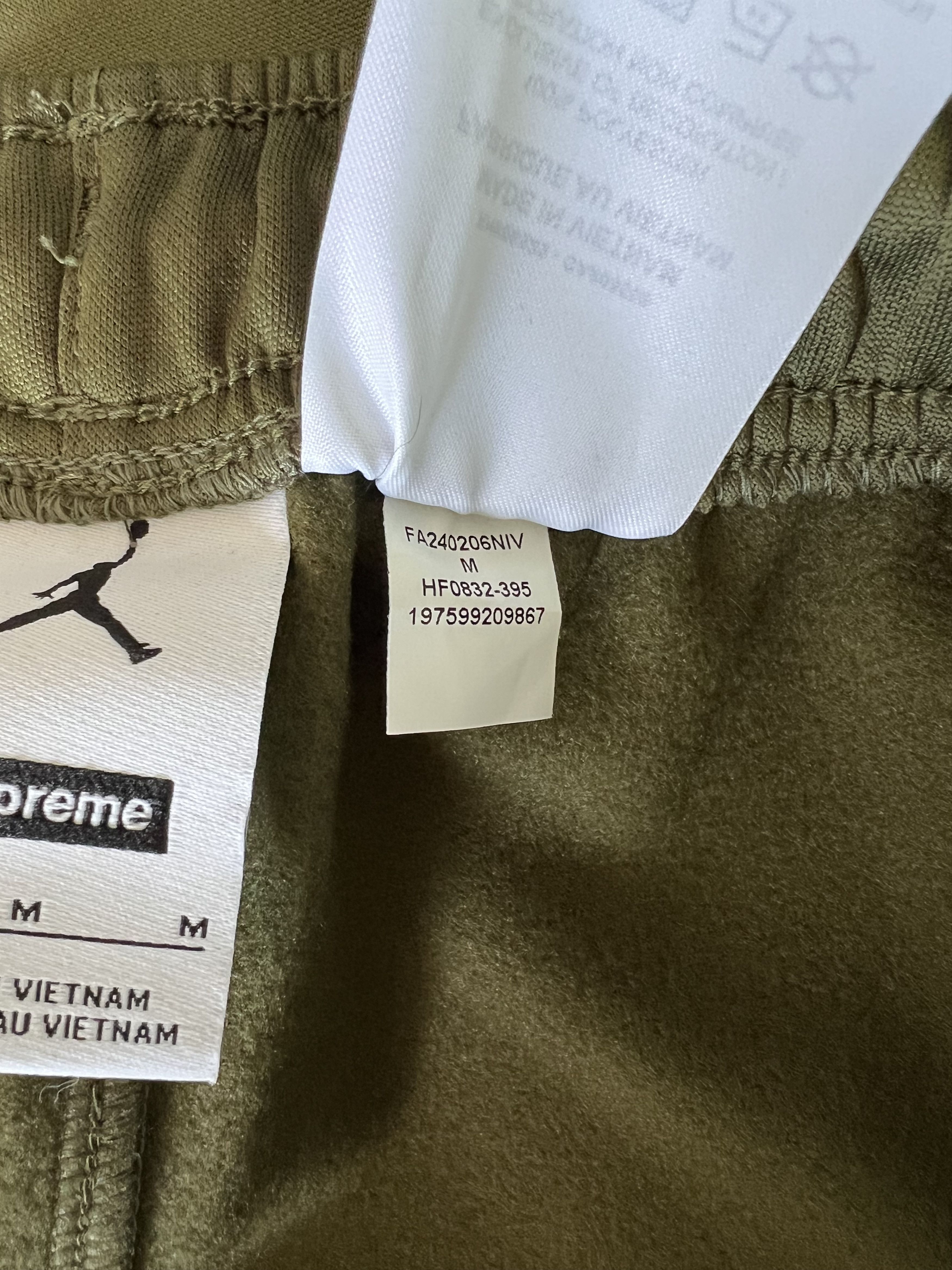 Jordan Brand × Supreme Supreme Jordan Tricot Track Pants in Green Brown Size US 32 / EU 48 - 9 Thumbnail