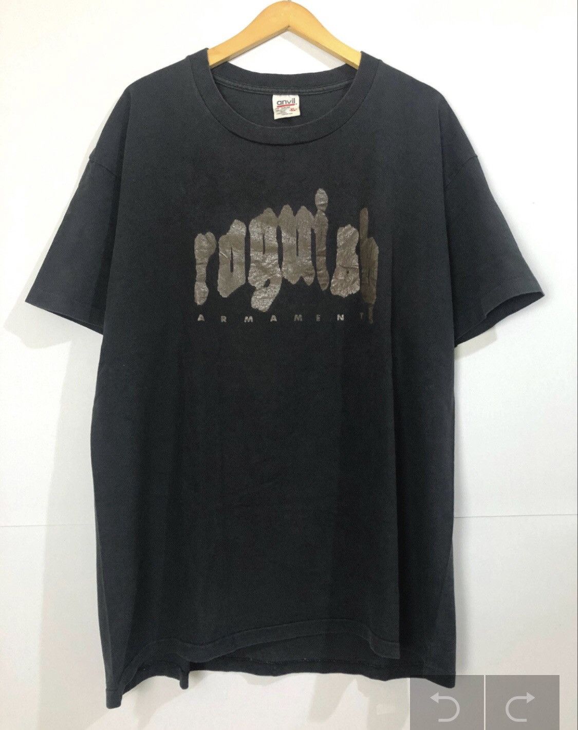 Vintage Vintage Roguish Armament T-Shirt Hip Hop Size US XL / EU 56 / 4 - 1 Thumbnail