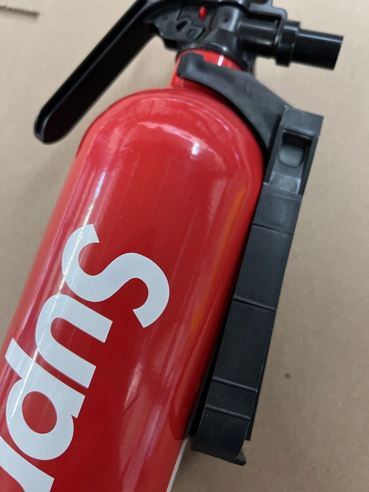 Supreme SS15 Supreme Kidde Fire Extinguisher 2015 Size ONE SIZE - 3 Thumbnail