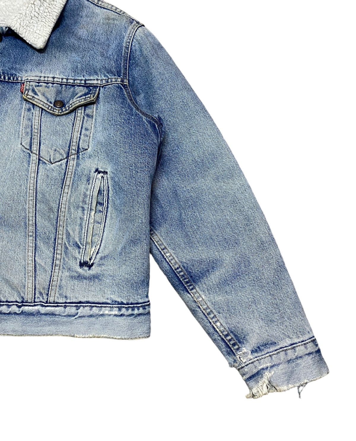 Levi's Rare Design Vintage Brand Levi's Sherpa Trucker Denim 1990s Size US L / EU 52-54 / 3 - 6 Thumbnail