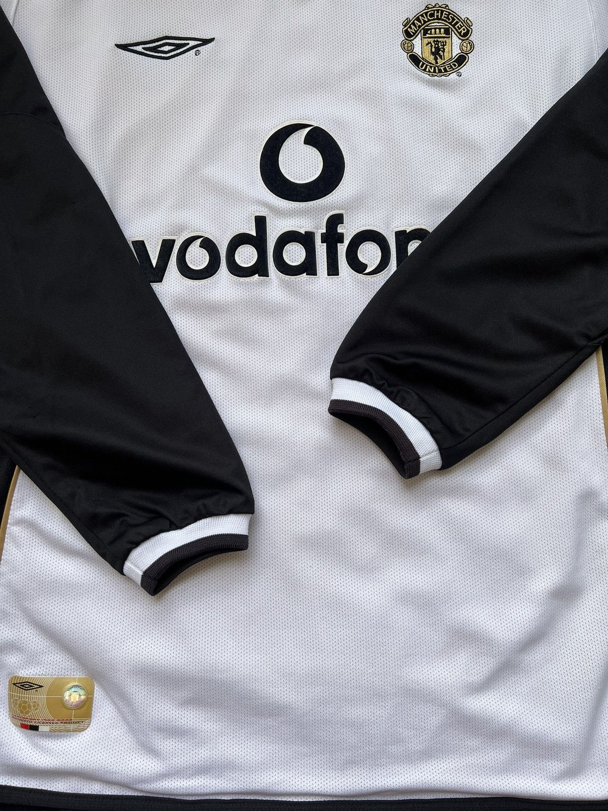 Umbro Manchester United 2000/01 Away Kit Reversible Size US L / EU 52-54 / 3 - 7 Thumbnail