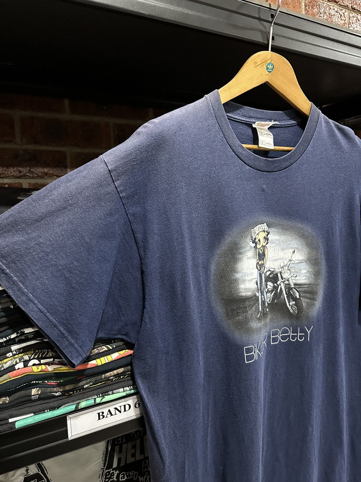 Vintage Thrashed Vintage Biker Betty Boop Sun Faded Tee Size US XL / EU 56 / 4 - 6 Thumbnail