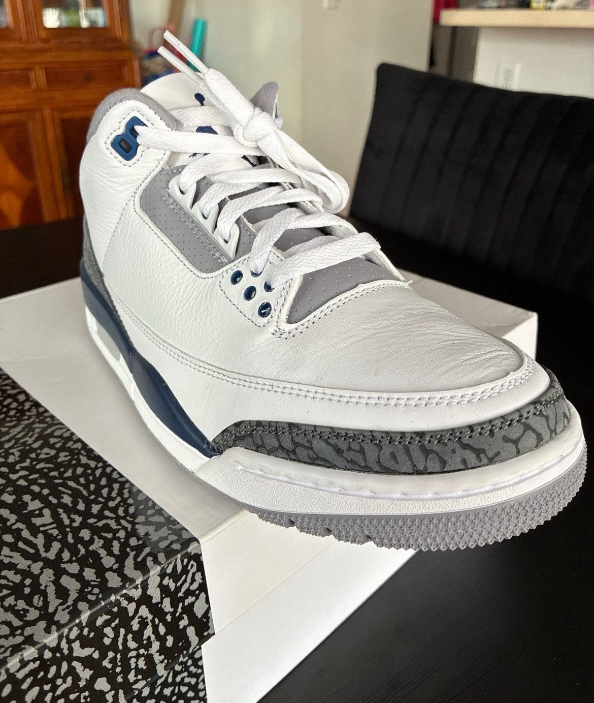 Jordan Brand Jordan 3 Retro Size US 8.5 / EU 41-42 - 1 Thumbnail
