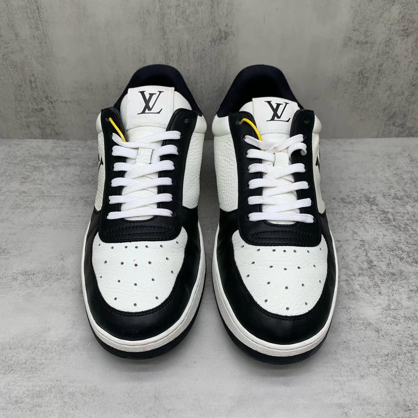 Louis Vuitton LV Rivoli Black Low Top Sneakers 41 95 New Size US 8 / EU 41 - 4 Thumbnail
