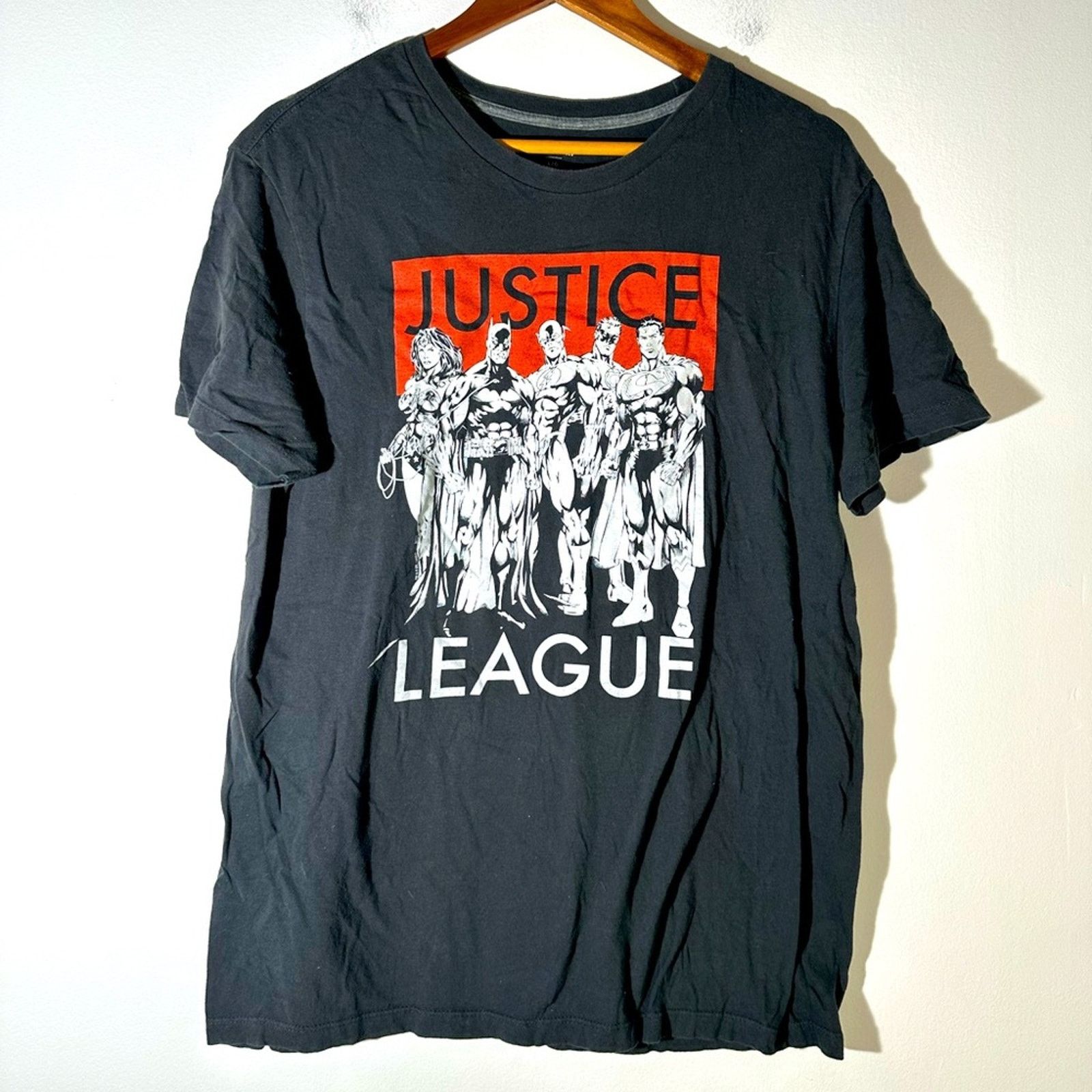 Old Navy Old Navy Justice League Tee Shirt Size US L / EU 52-54 / 3 - 1 Thumbnail