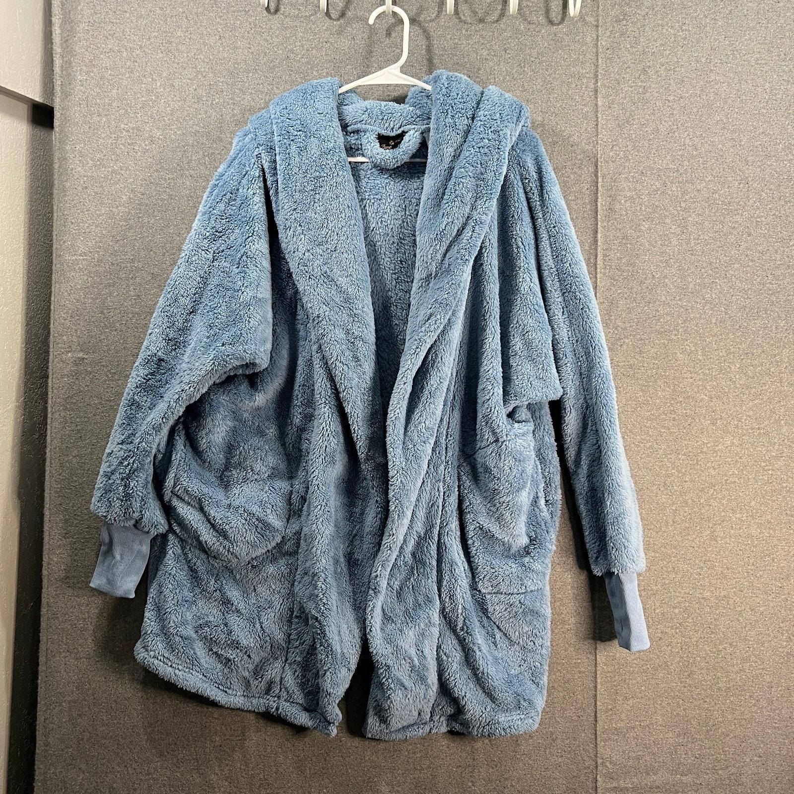 Other BumbleBella Wellsoft Lite Plush Hooded Lounger Size S / US 4 / IT 40 - 1 Thumbnail