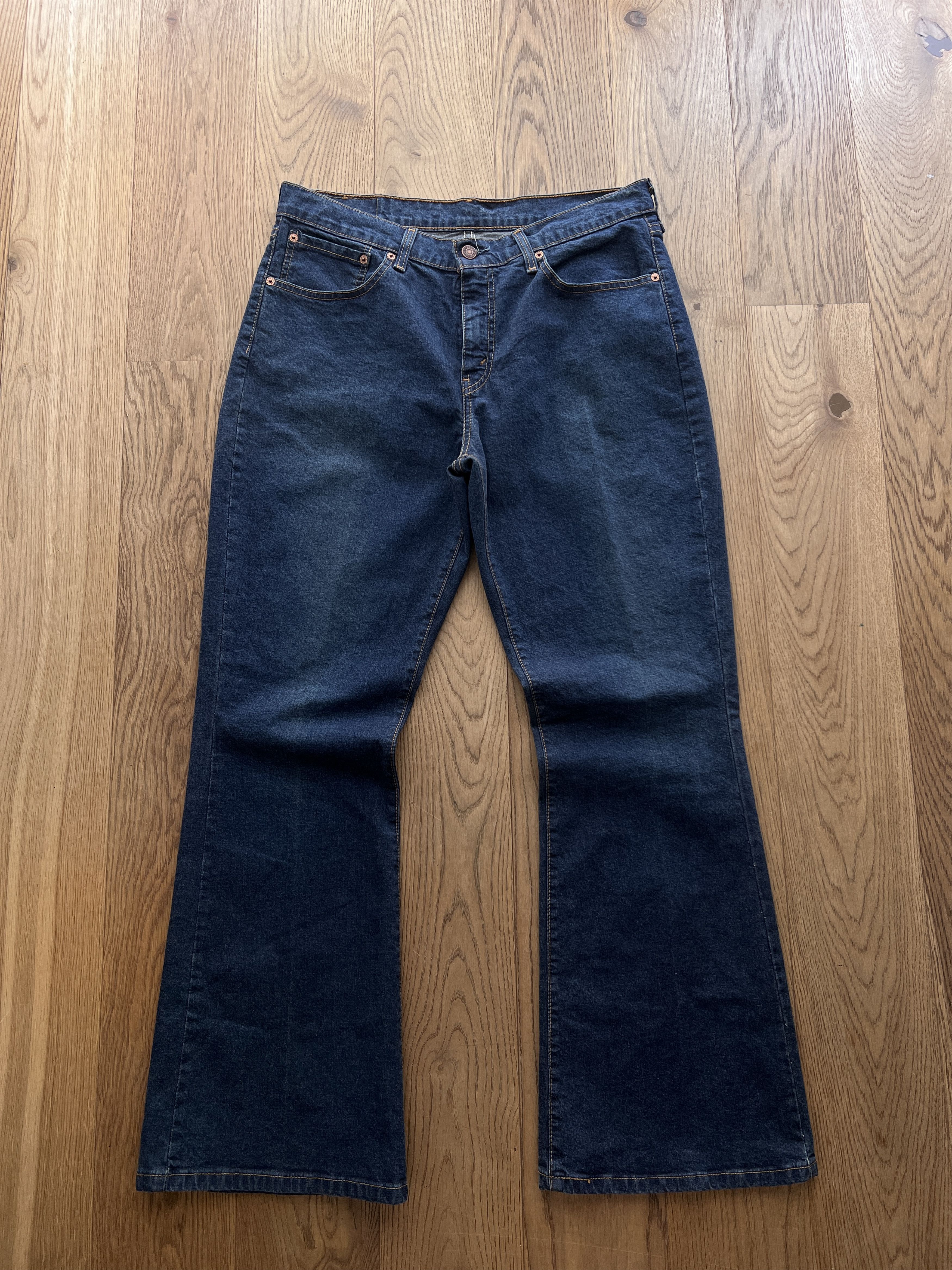 Levi's Vintage Clothing RARE Levis Flared Boot Cut Denim vintage 00s Retro Jeans y2k Size US 34 / EU 50 - 10 Thumbnail