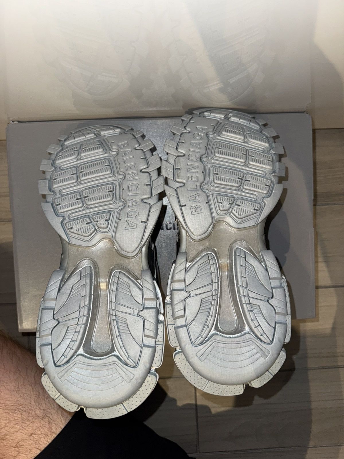 Balenciaga Balenciaga Track Sneaker Metallic Grey Size 43 Size US 10.5 / EU 43-44 - 6 Thumbnail