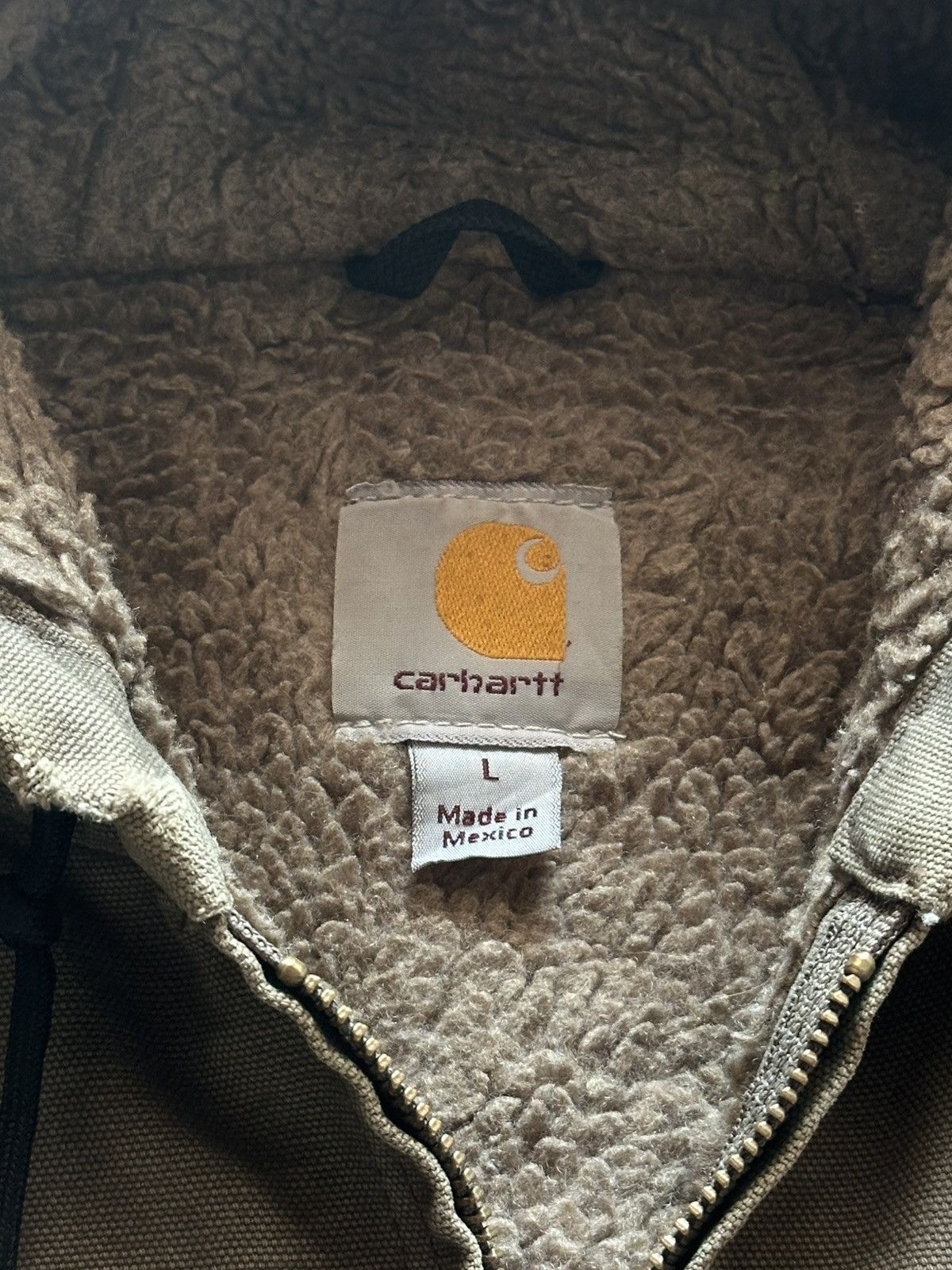 Carhartt Carhartt Detroit Sierra Sherpa Lined Work Jacket Hooded Sz L Size US L / EU 52-54 / 3 - 15 Thumbnail