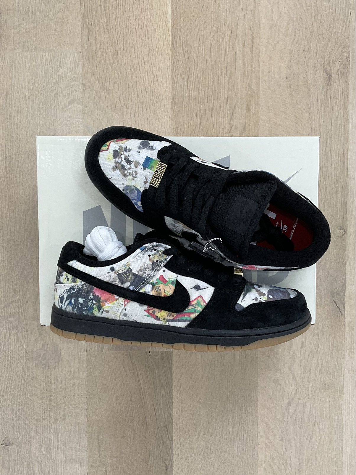 Nike × Supreme Nike SB x Supreme Dunk Low Pro QS Rammellzee Black Size US 9.5 / EU 42-43 - 1 Thumbnail