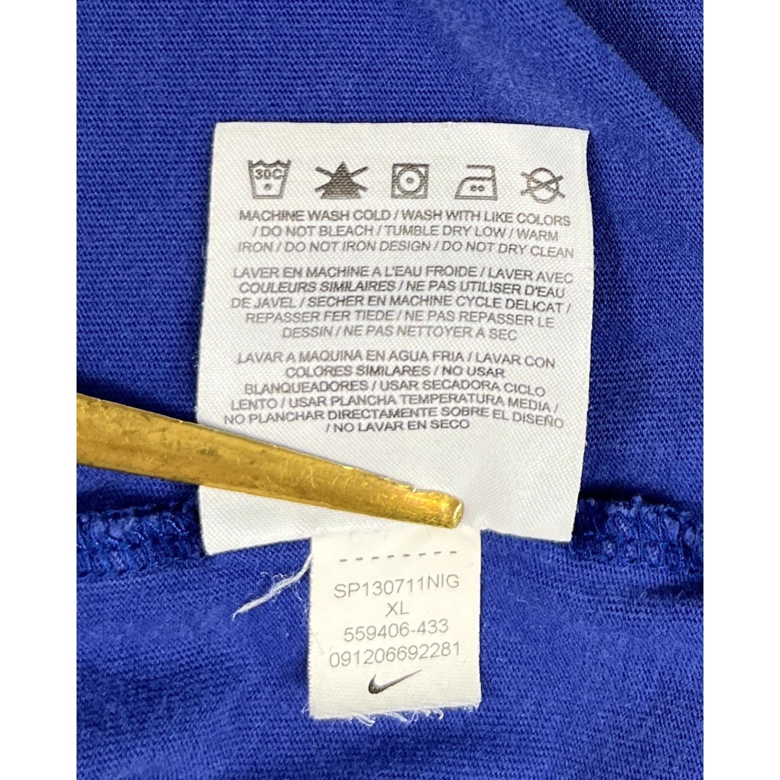 Nike Nike Air Graphic T-Shirt Nike Men XL Blue 2013 559406-433 Short Sleeve Crew Neck 100% Cotton Size US XL / EU 56 / 4 - 7 Thumbnail