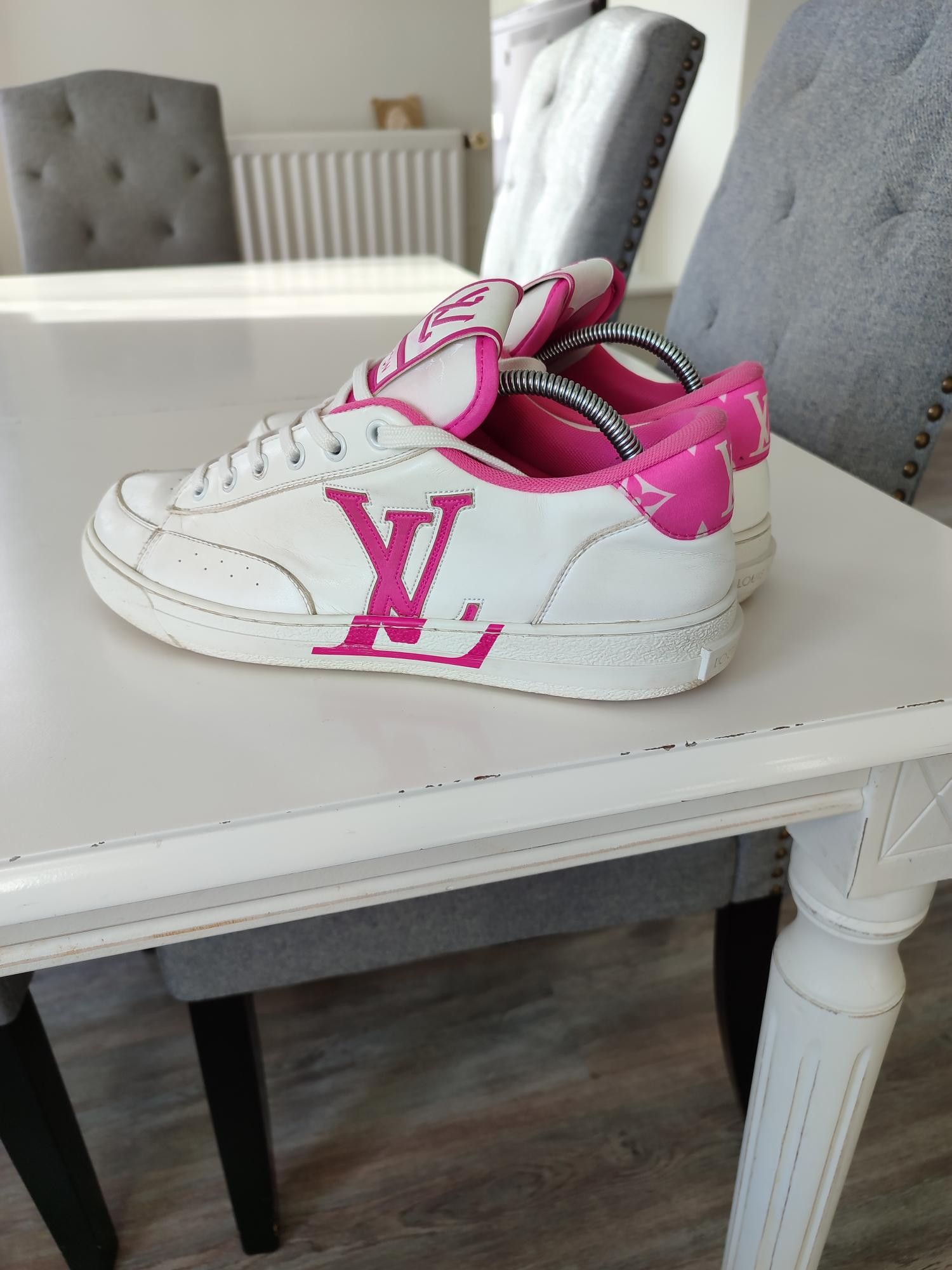 Louis Vuitton BASKETS LOUIS VUITTON CHARLIE Size US 9.5 / IT 39.5 - 9 Thumbnail