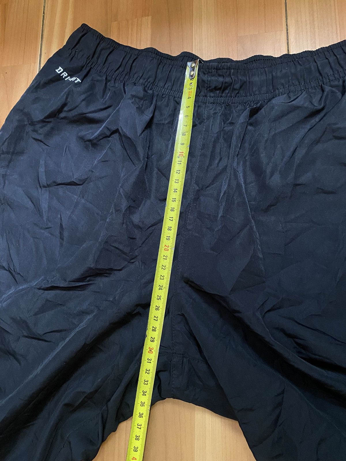 Nike Nike Dri- Fit black track pants small logo Size US 40 / EU 56 - 16 Thumbnail