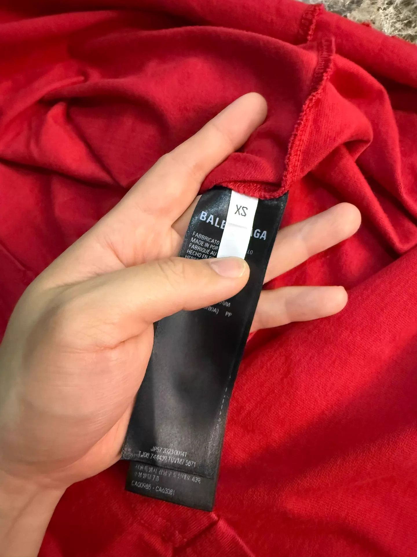 Balenciaga Balenciaga Valentine's Day Distressed Oversized T-Shirt XS Size XS / US 0-2 / IT 36-38 - 7 Thumbnail