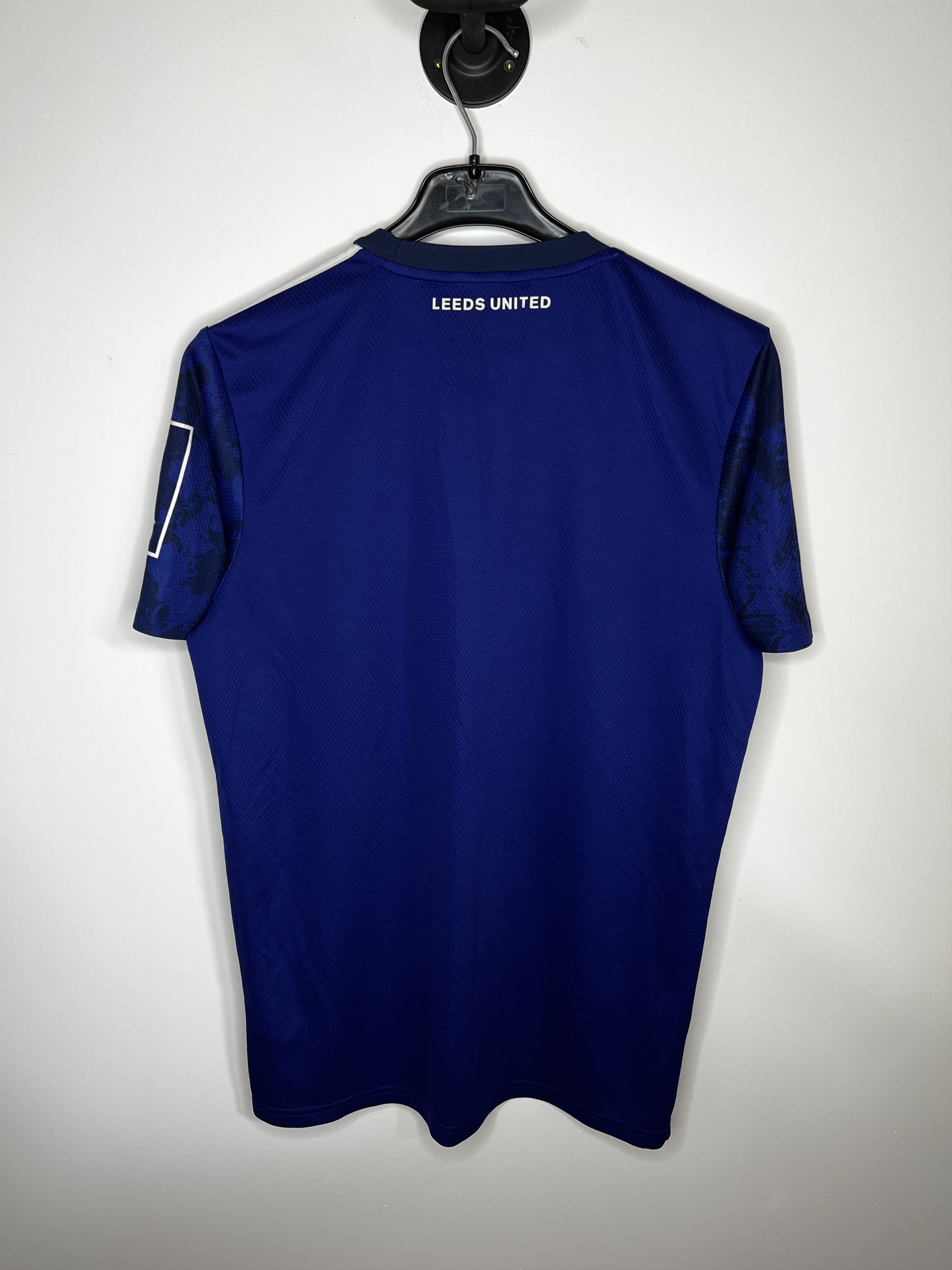 Adidas LEEDS UNITED 2021 2022 AWAY FOOTBALL SHIRT SOCCER JERSEY Size US M / EU 48-50 / 2 - 2 Thumbnail