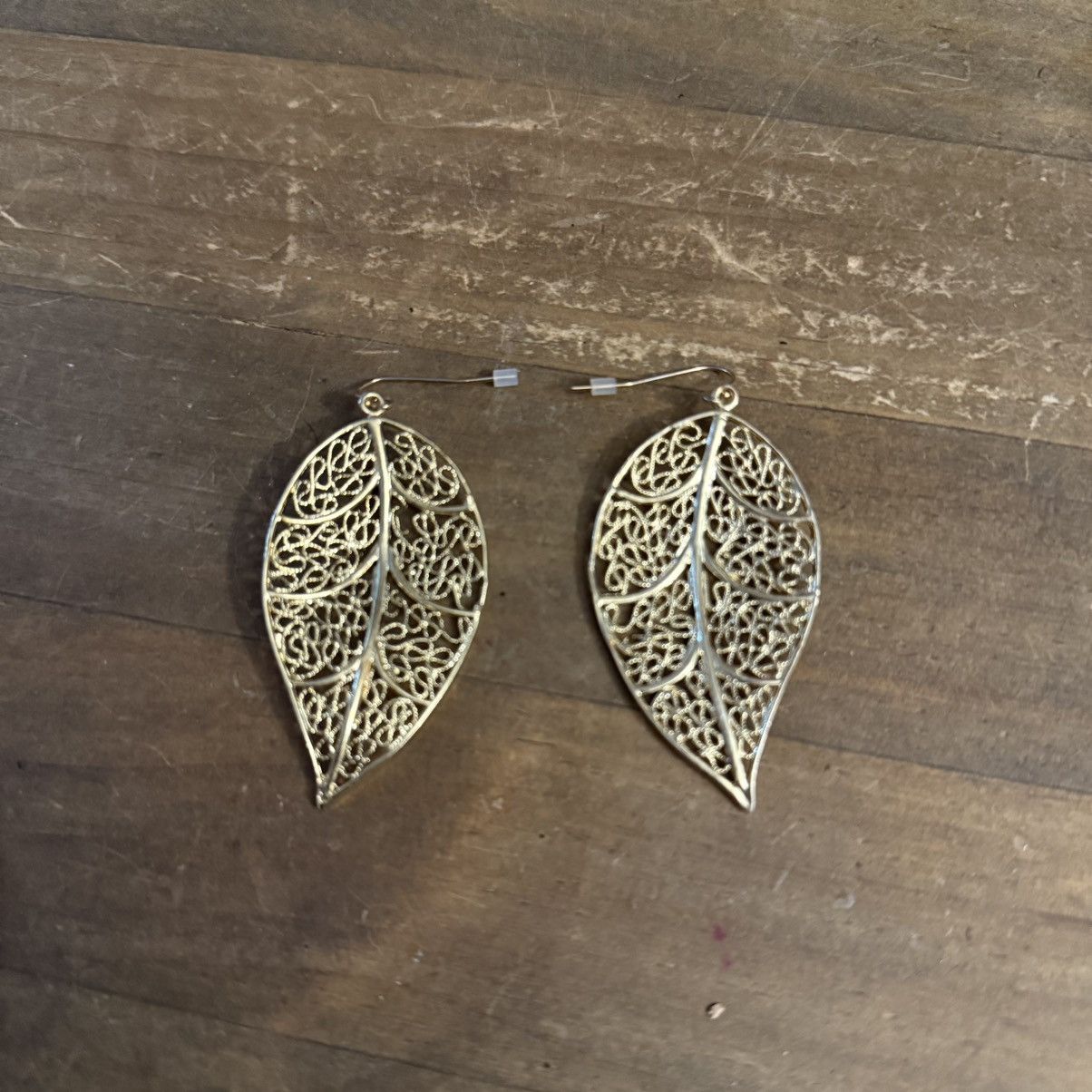 Vintage Vintage Avon gold & rose gold filigree leaf dangle earrings Size ONE SIZE - 6 Thumbnail