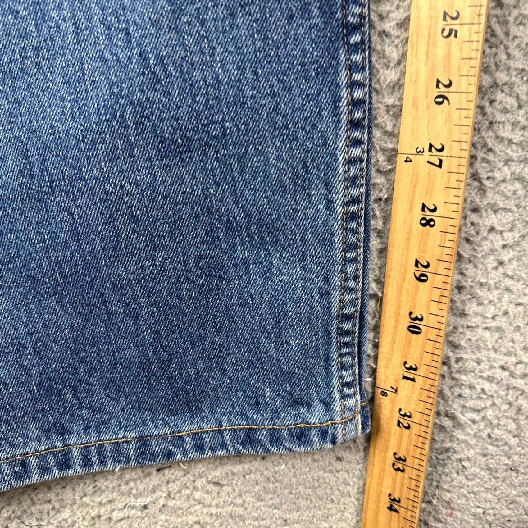 Levi's Levi's 505 Jeans Straight Men 44X32 Medium Denim 5-Pocket Relaxed Button Fly Blue Medium Wash EUC Size US 44 / EU 60 - 7 Thumbnail
