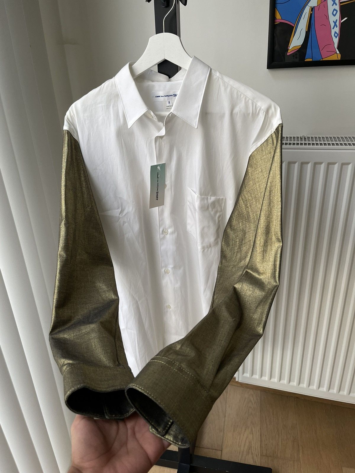 Comme des Garcons Comme Des Garcons Shirt AW17 White Shirt With Gold Sleeves Size US M / EU 48-50 / 2 - 1 Thumbnail