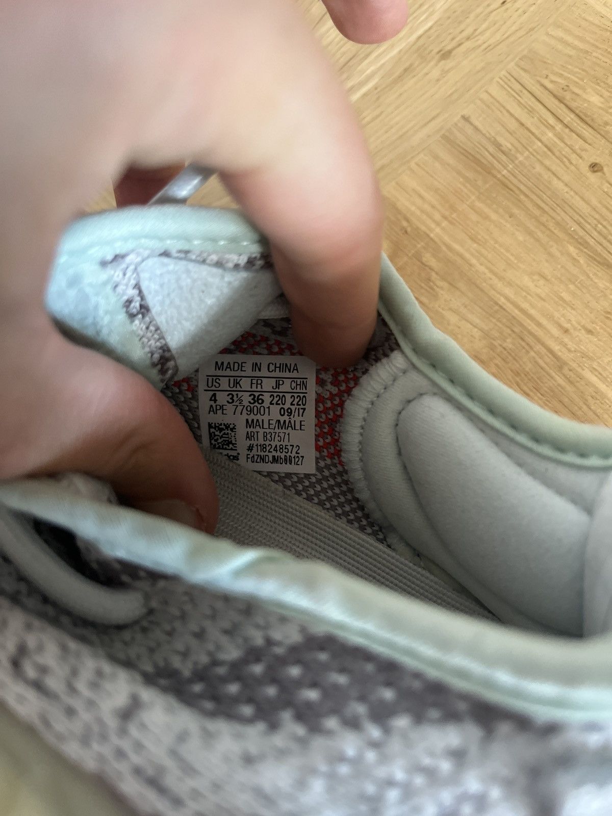 Yeezy Boost 350 V2 Blue tint yeezy Size US 4 / IT 34 - 6 Thumbnail
