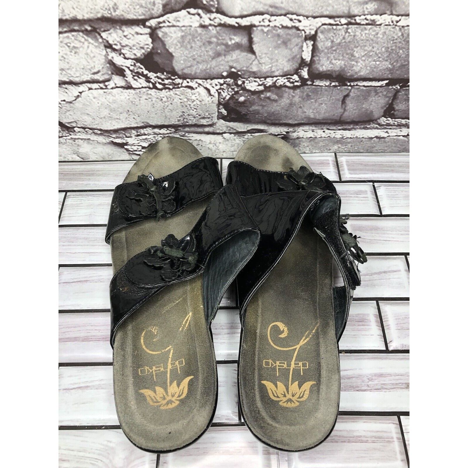 Other Dansko Black Patent Leather Flower Wedge Slip On Slides Sand Size US 10.5 / IT 40.5 - 5 Thumbnail