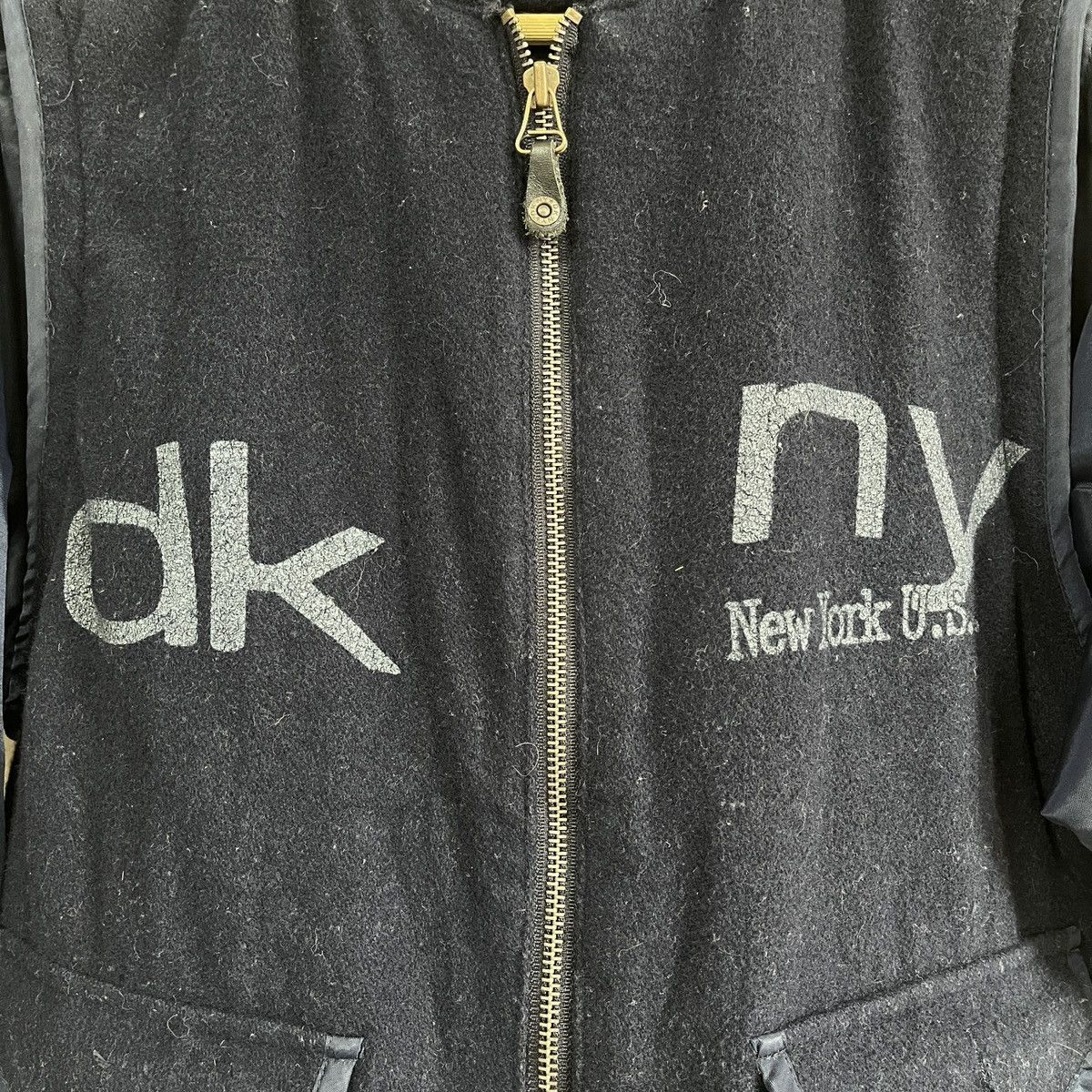 DKNY × Vintage DKNY USA Two Ways Bomber Wool Jacket Size US M / EU 48-50 / 2 - 8 Thumbnail