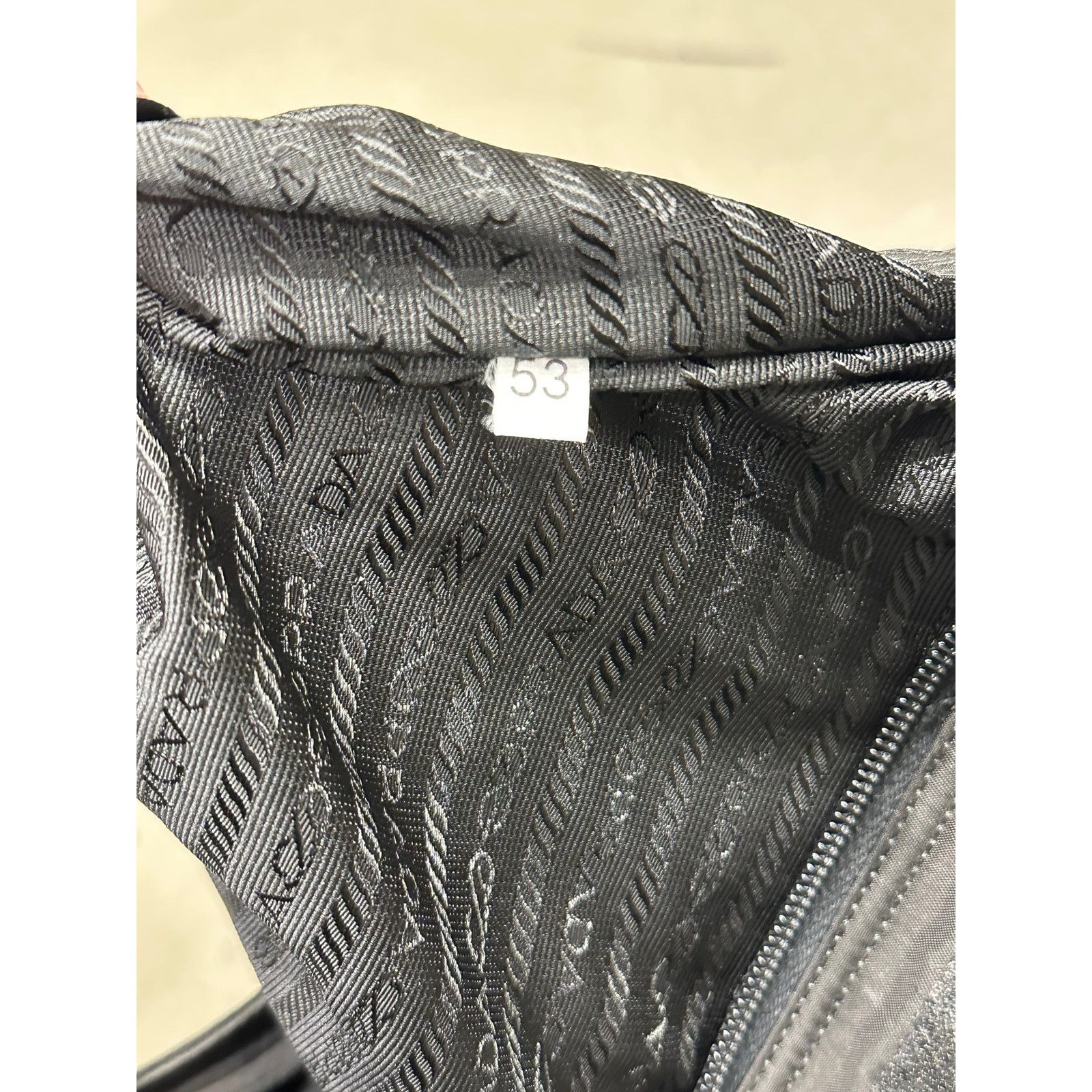 Prada 1990s Prada quilted nylon hobo bag with Lucite chain Size ONE SIZE - 8 Thumbnail