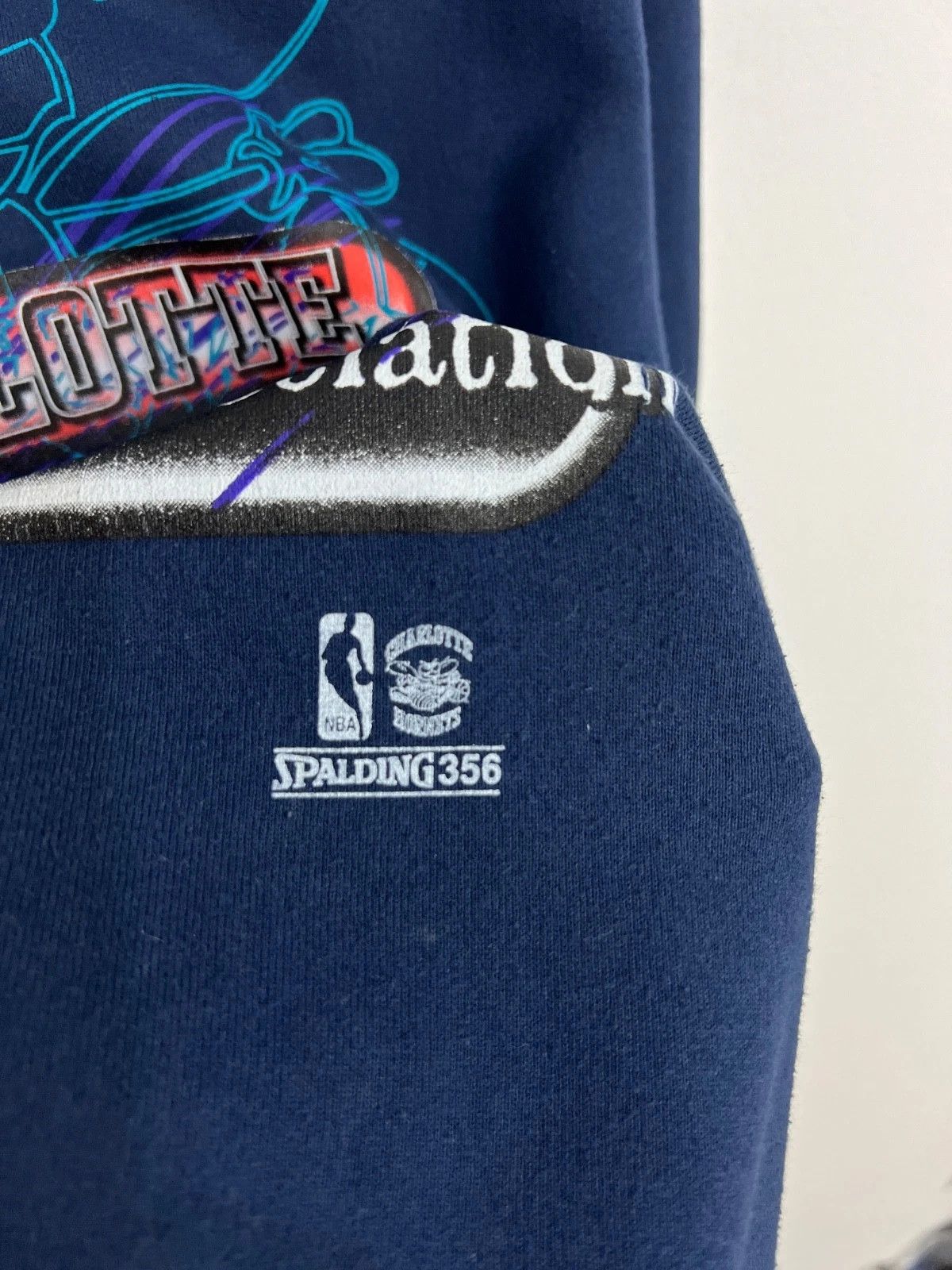 Vintage Vintage Charlotte Hornets NBA Over Print Sweatshirt Crewneck Size US XXL / EU 58 / 5 - 4 Thumbnail