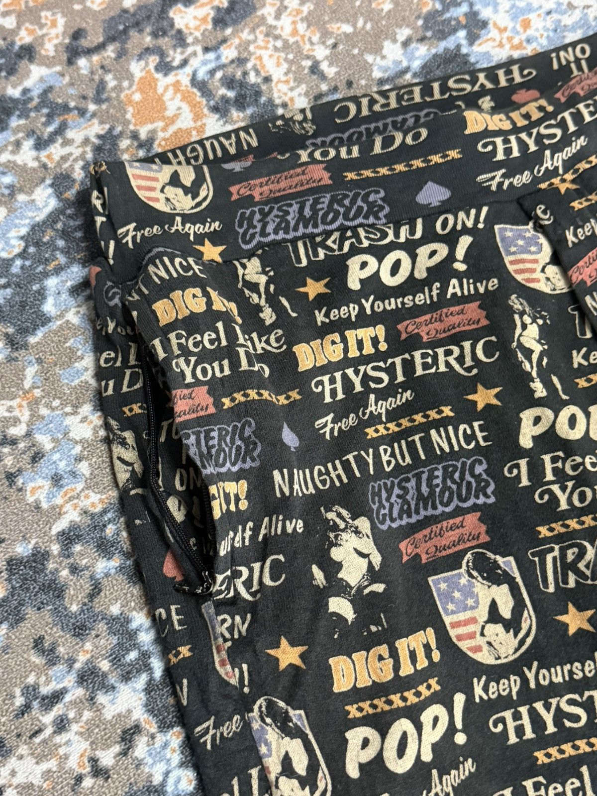 Hysteric Glamour Hysteric Glamour Naughty But Nice Jogger Pants Size US 30 / EU 46 - 7 Thumbnail