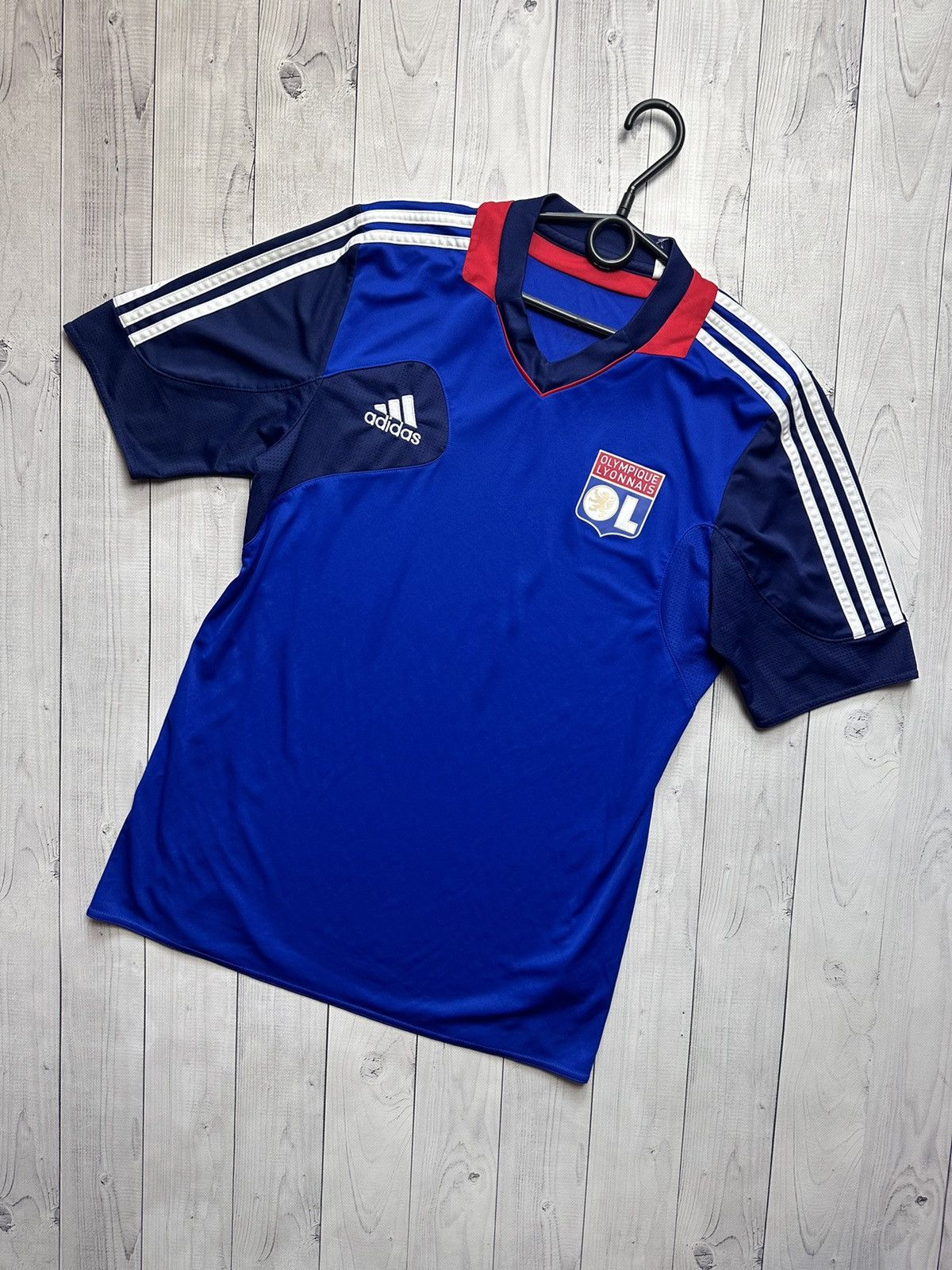 Adidas × Vintage Vintage adidas olympique Lyonnais Lyon soccer jersey M Size US M / EU 48-50 / 2 - 1 Thumbnail