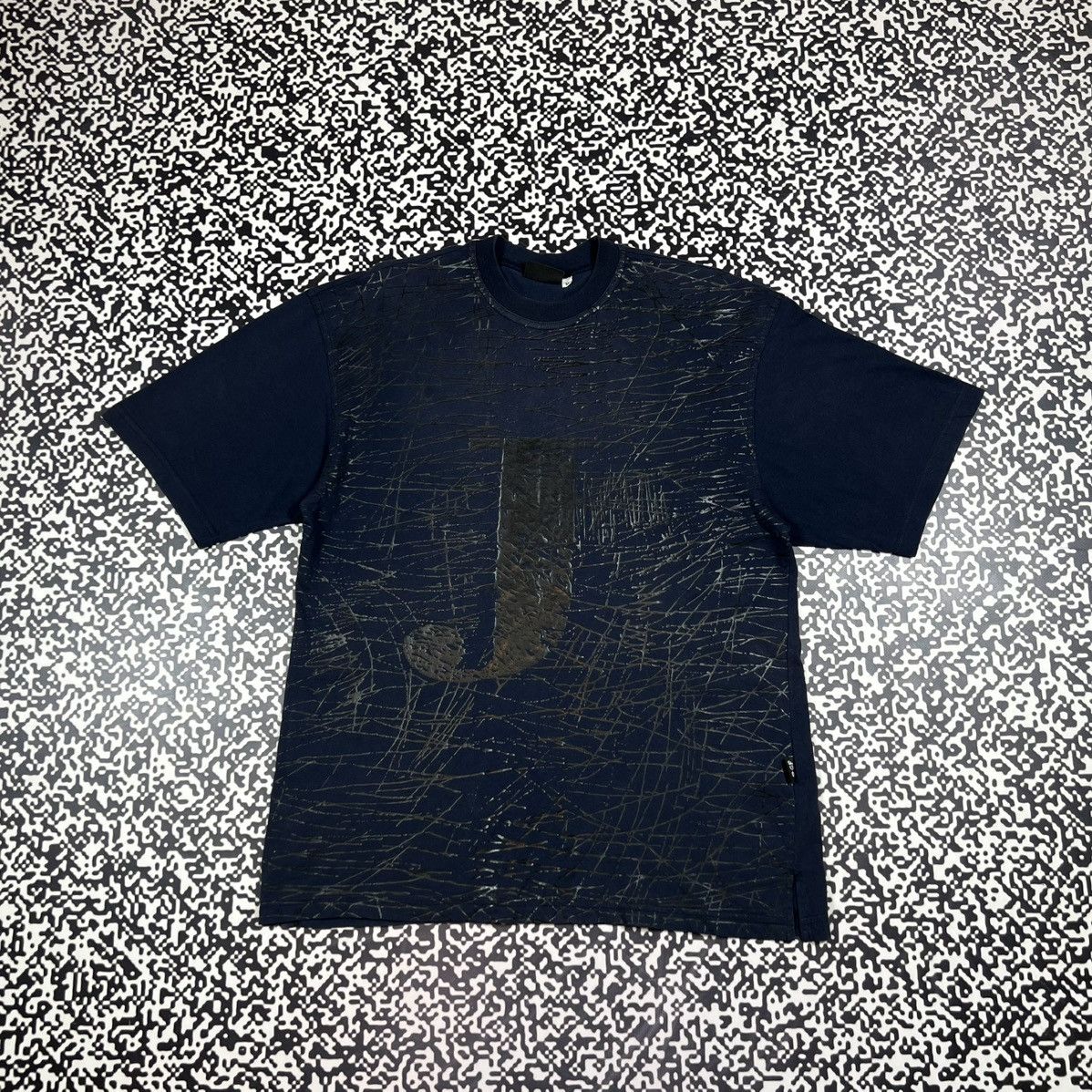Gianfranco Ferre Vintage 90s Gianfranco Ferre Abstract Logo Luxury T-shirt Size US L / EU 52-54 / 3 - 1 Thumbnail