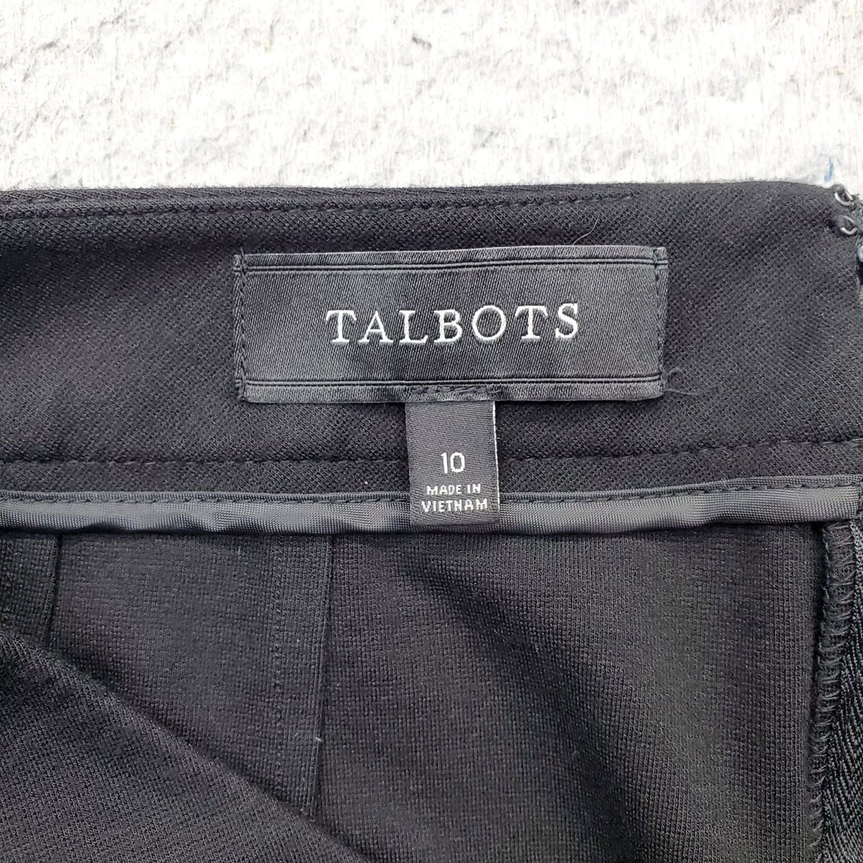 Talbots Talbots Womens Pencil Skirt 10 Black Rayon Stretch Slim Fit Back Zip Casual, Travel Size 10 Womens Black Pencil Skirt Size 32" / US 10 / IT 46 - 5 Thumbnail