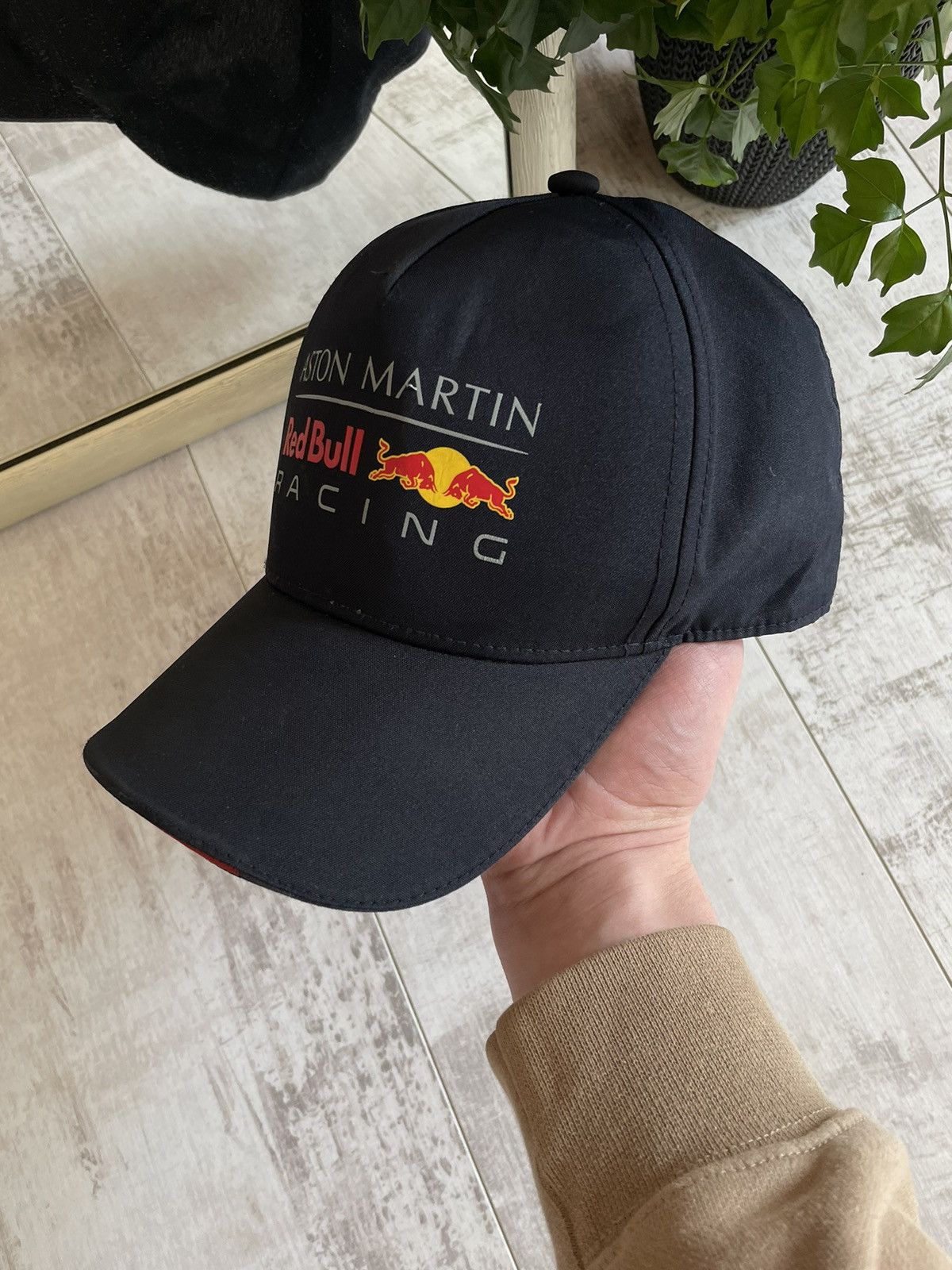 Red Bull Red Bull Racing Aston Martin F1 Hats Cap RARE Size ONE SIZE - 2 Thumbnail