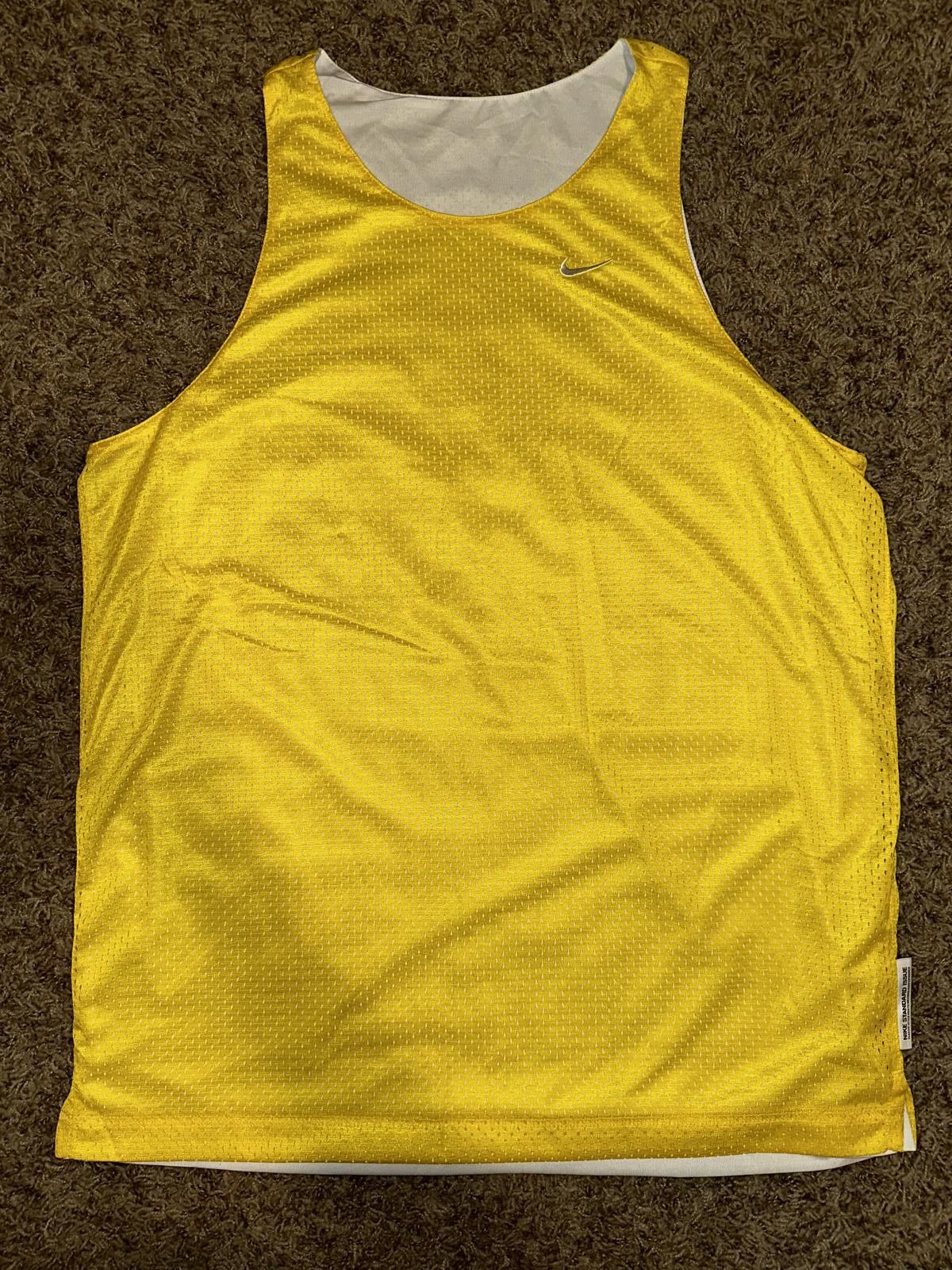 Nike Nike Men’s Standard Issue Reversible Basketball Jersey Top Size US M / EU 48-50 / 2 - 1 Thumbnail