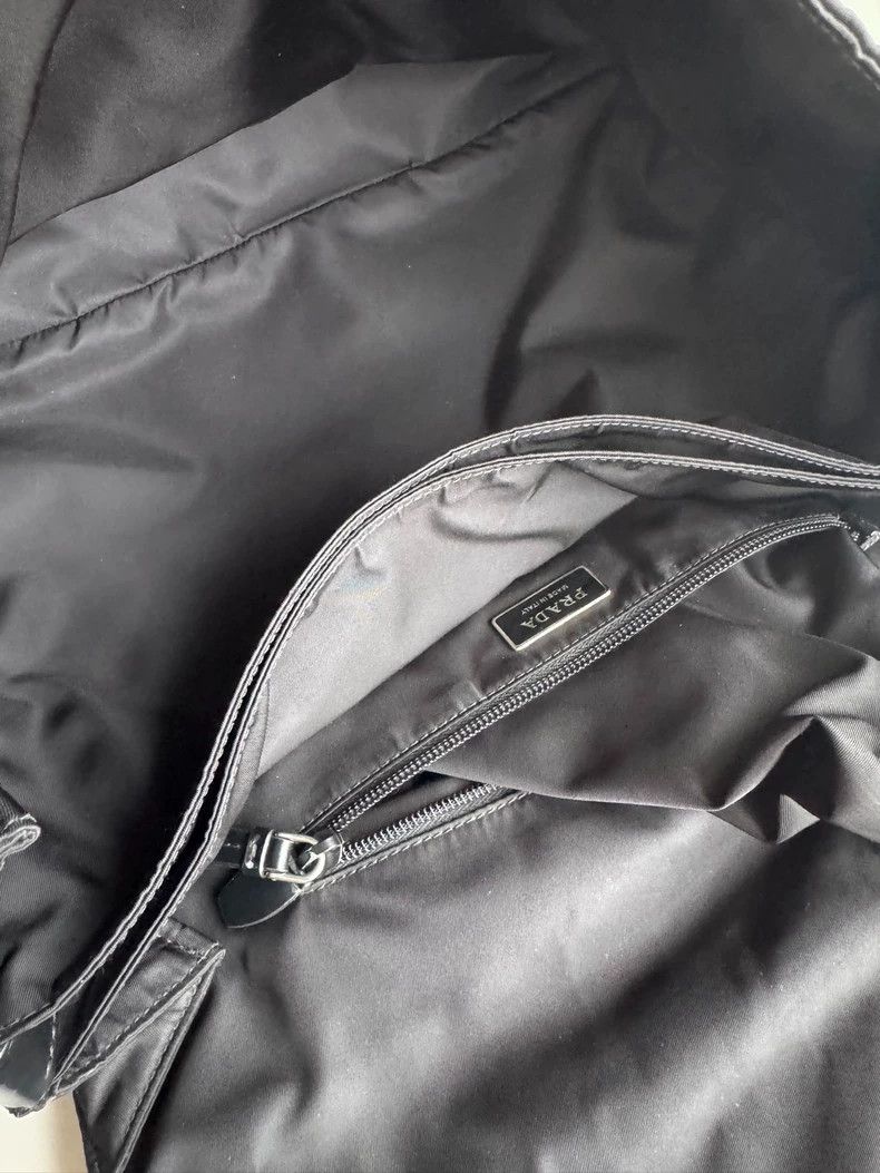 Prada PRADA Black Large Nylon Messenger Bag Size ONE SIZE - 7 Thumbnail