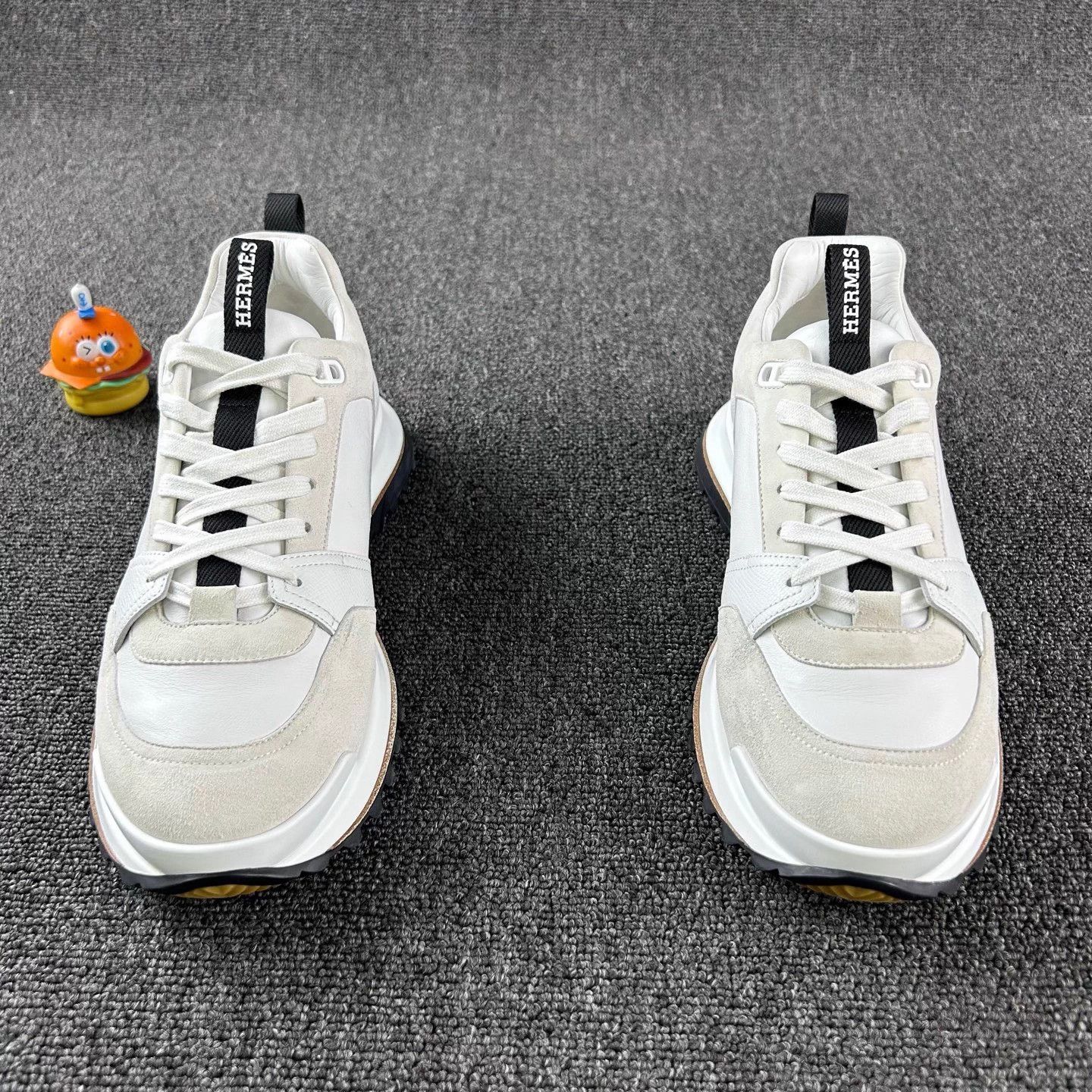 Hermes Hermes Leader Sneakers White Near Mint Minimal Logo US10 Size US 9 / EU 42 - 2 Thumbnail