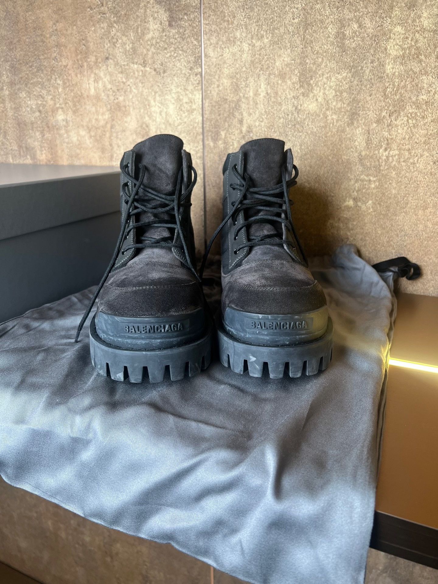 Balenciaga Balenciaga Combat Boots Size US 9 / EU 42 - 3 Thumbnail