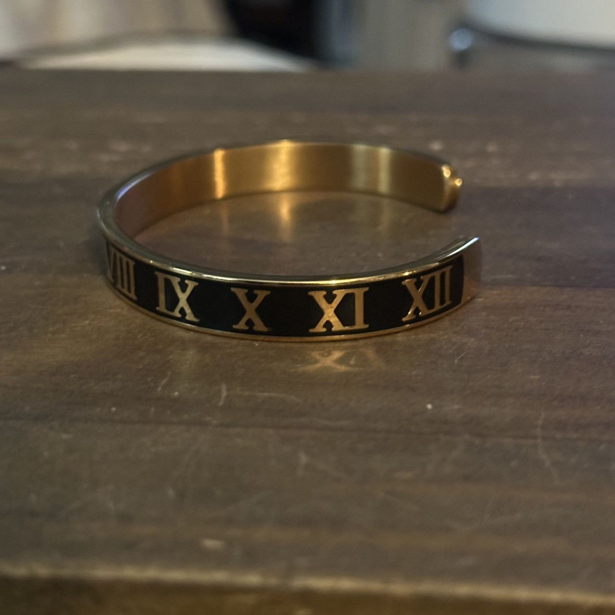 Other Gold stainless steel Roman numeral bangle cuff bracelet Size ONE SIZE - 7 Thumbnail