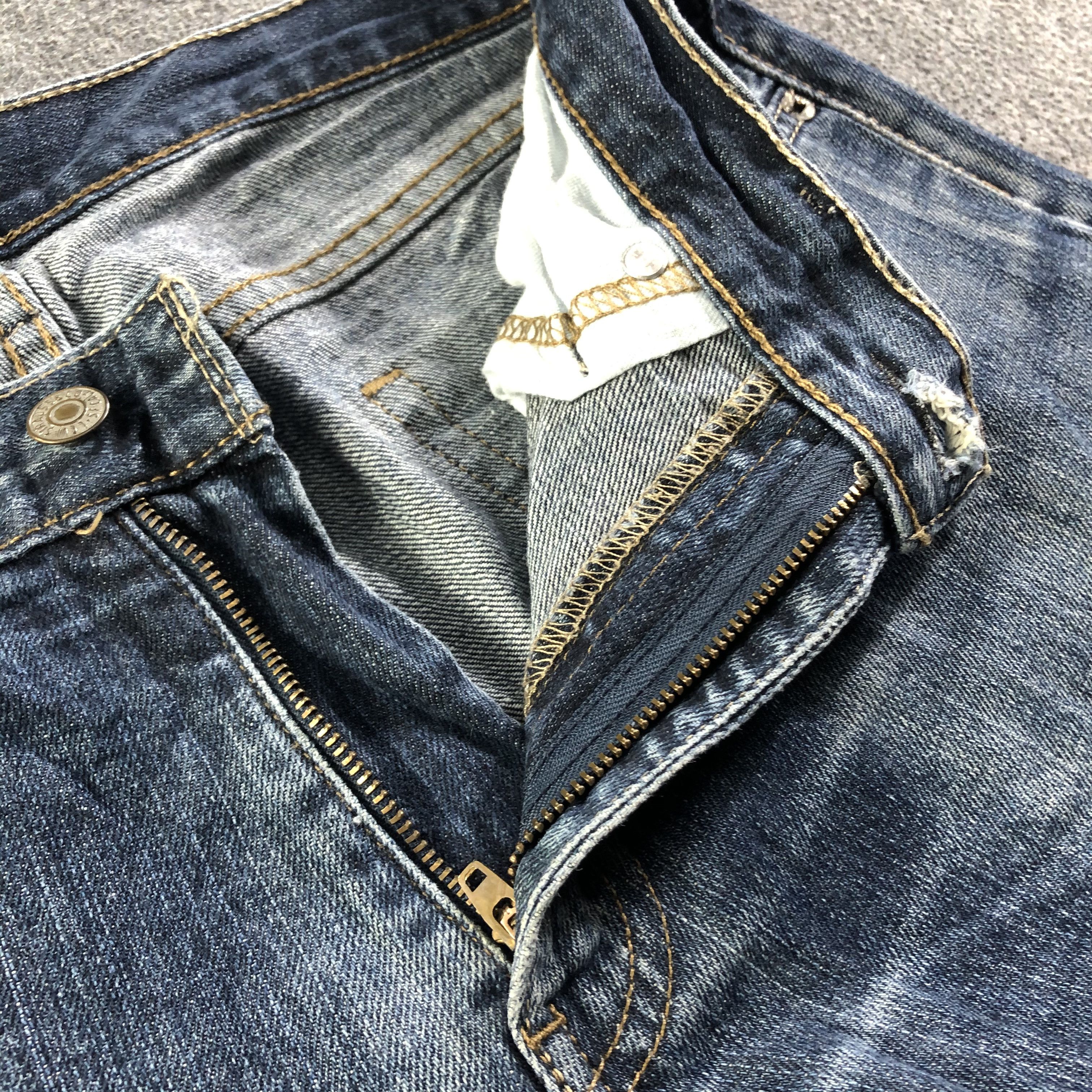 Levi's Vintage Levis 514 Jeans-J3244 Size US 33 - 9 Thumbnail