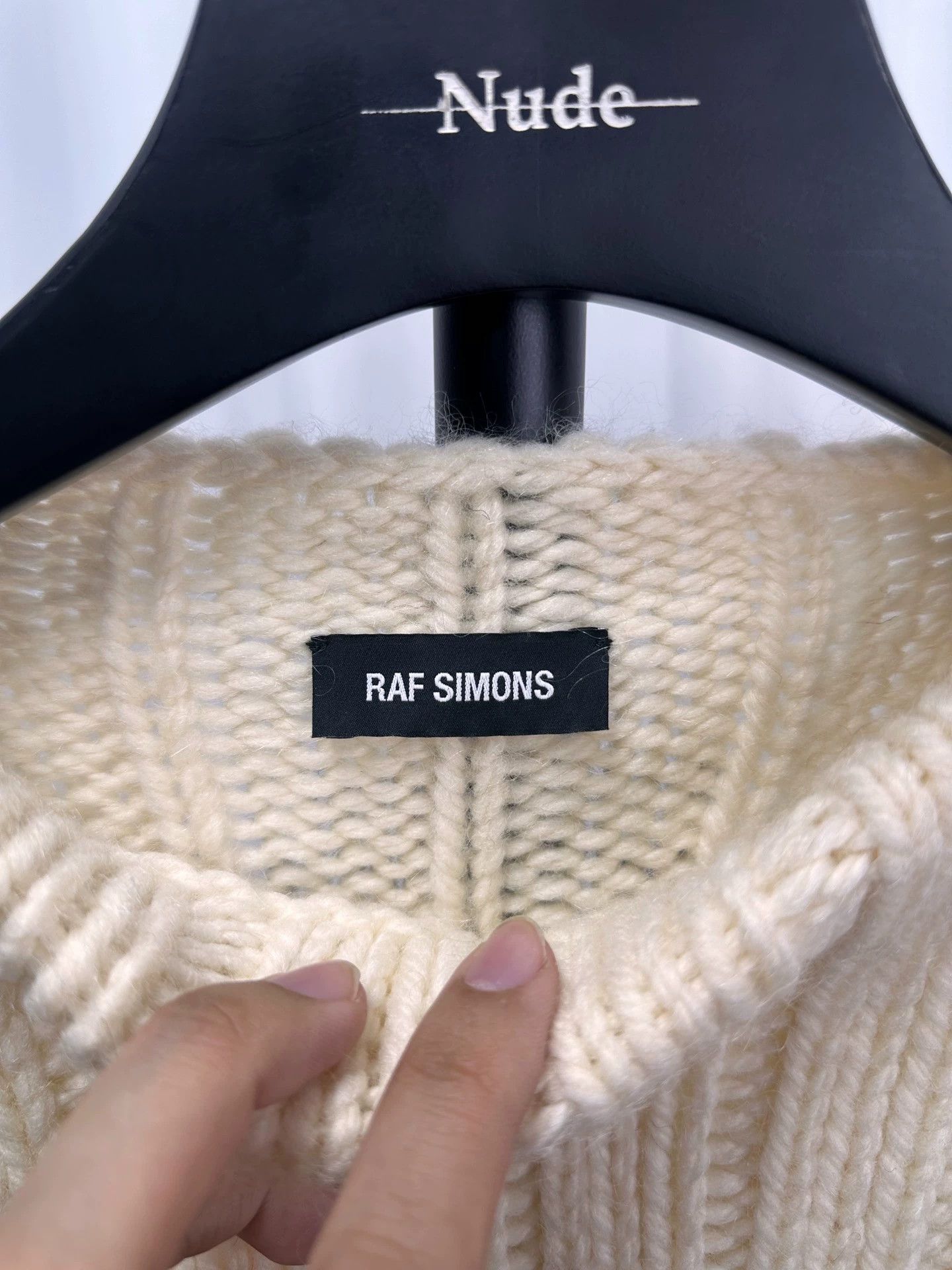 Raf Simons Raf Simons 19aw H.O.M.W. Off-shoulder Chunky Sweater Size S / US 4 / IT 40 - 4 Thumbnail