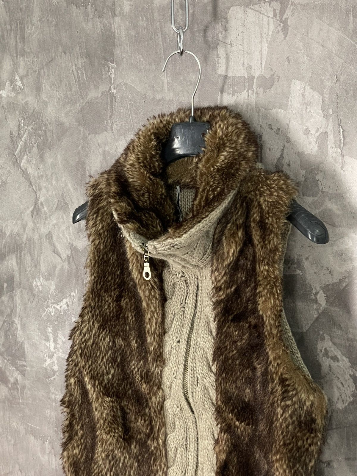 Japanese Brand Japanese Faux Fur Vest Woman with zippers Size M / US 6-8 / IT 42-44 - 7 Thumbnail