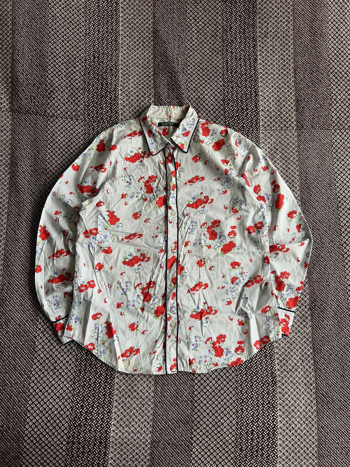 Polo Ralph Lauren Vintage Polo Ralph Lauren Women Shirt Solid Style Size L Size L / US 10 / IT 46 - 1 Thumbnail