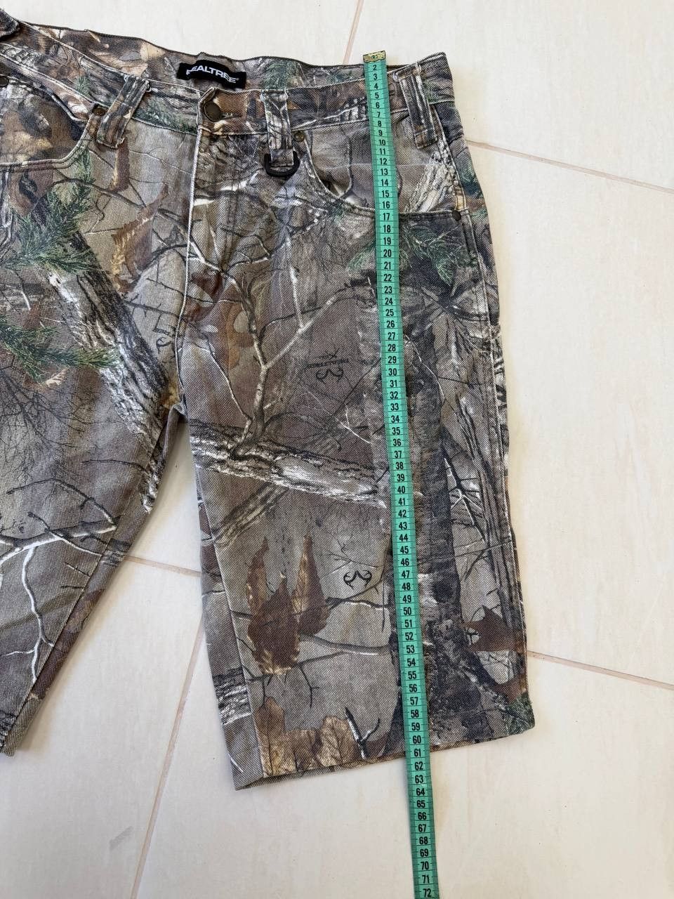 Realtree Vintage Realtree Shorts Camo Cargo Y2K Size US 32 / EU 48 - 9 Thumbnail