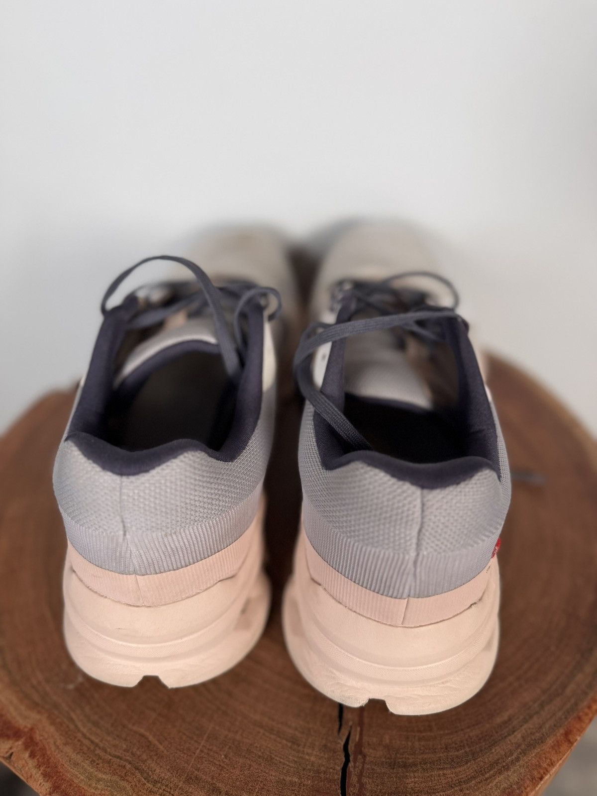 On ON Womens Cloudrunner Frost Fade Running Shoes Size US 10.5 / IT 40.5 - 5 Thumbnail