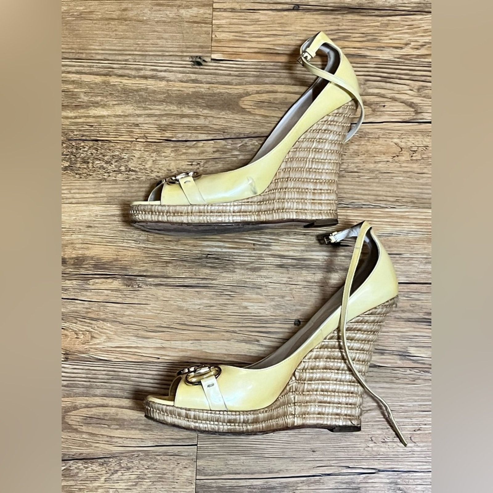 Gucci Preloved- Gucci Patent Leather Wedges Size 9.5 Size US 9.5 / IT 39.5 - 7 Thumbnail
