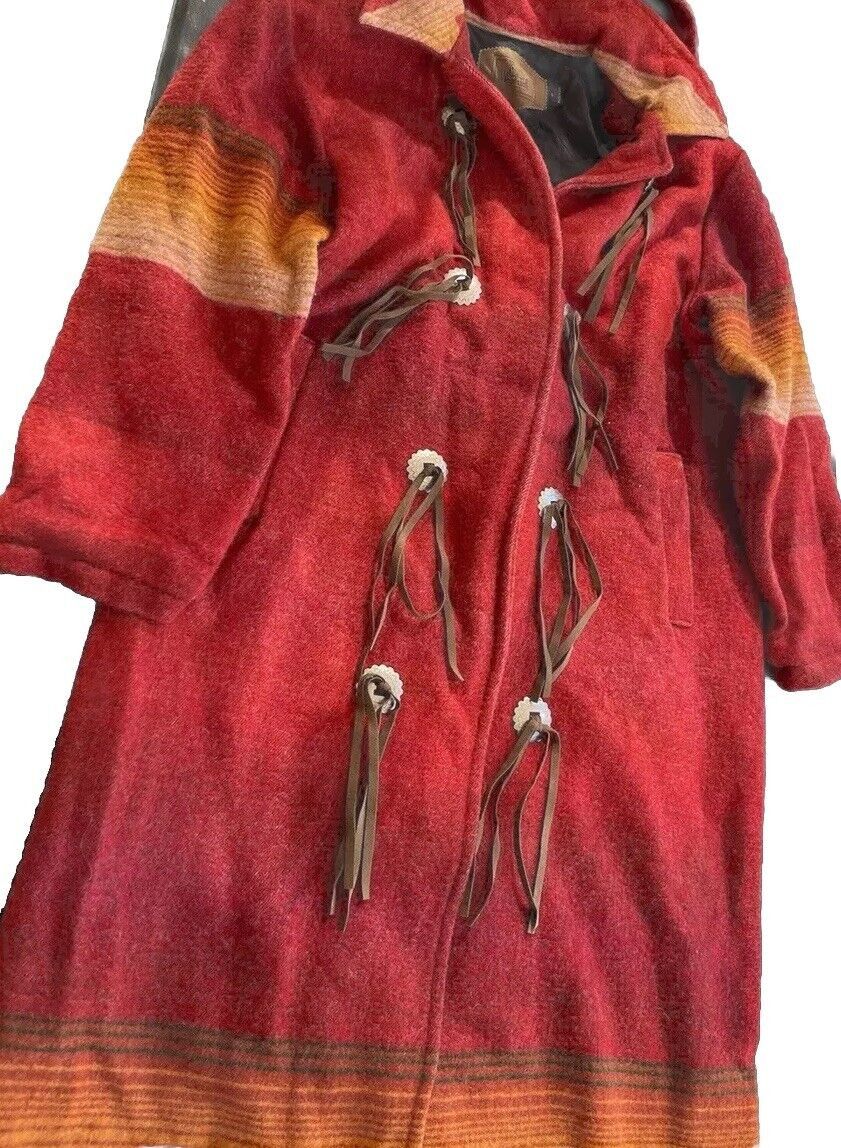Woolrich Woolen Mills Woolrich Coat Womens L Red Southwest Aztec Wool Coat USA Size L / US 10 / IT 46 - 2 Thumbnail