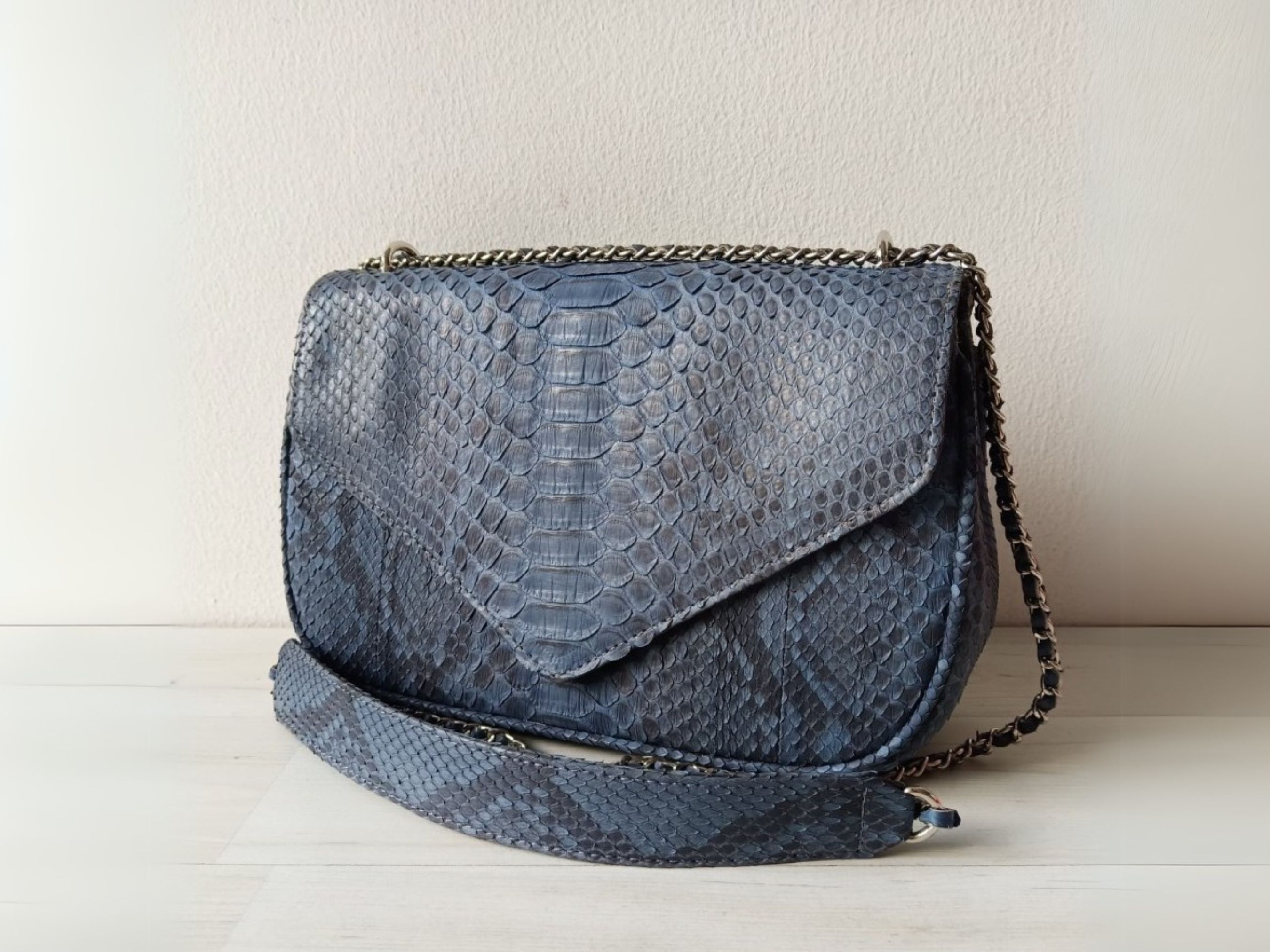 Handmade Dark Gray Python Snakeskin Sling Bag Purse Size ONE SIZE - 2 Thumbnail