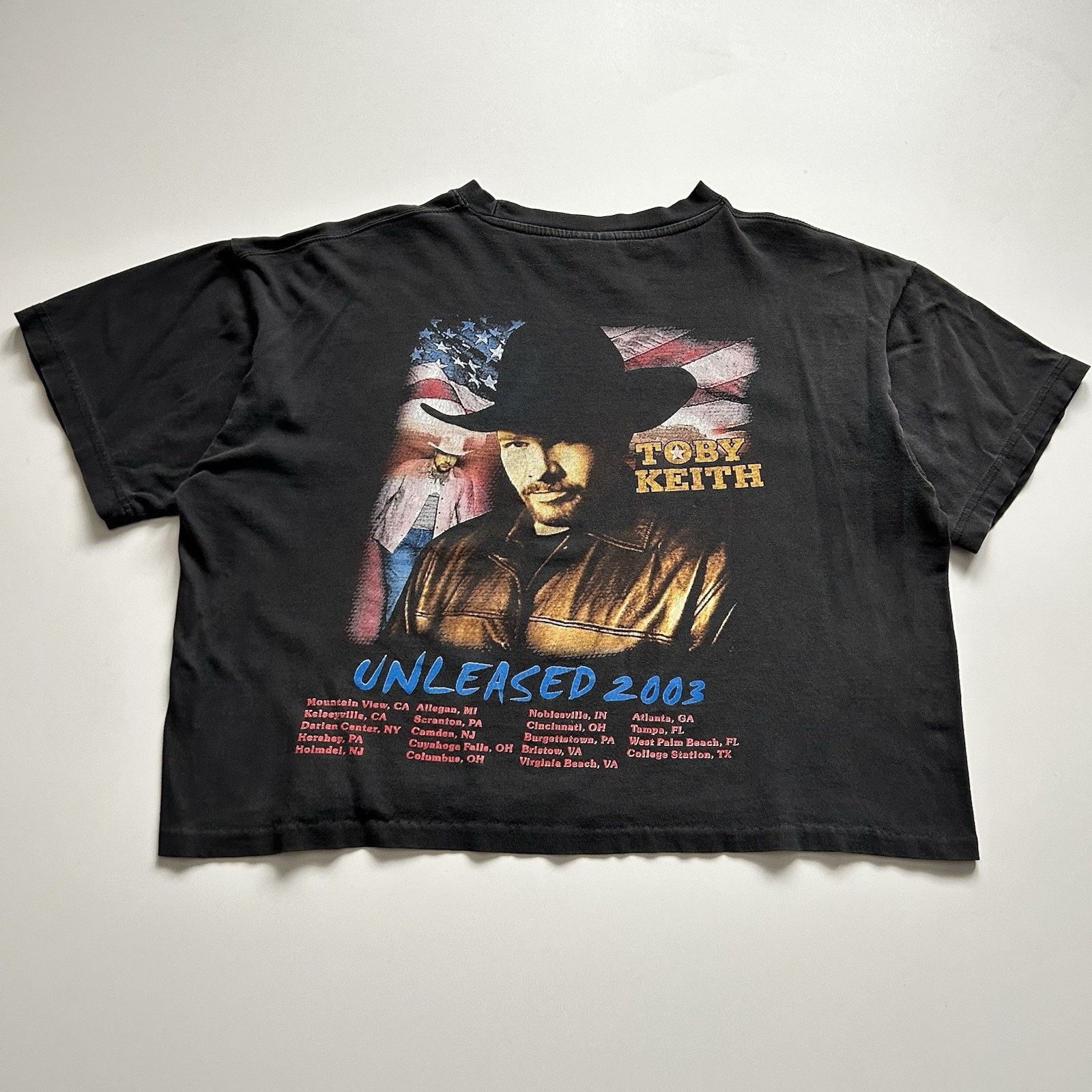 Band Tees Vintage Toby Keith Shirt Large Crop Top Y2K Tour Faded Black Size US L / EU 52-54 / 3 - 3 Thumbnail