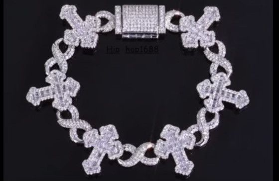 Jewelry VVS1 MOISSANITE DIAMOND CROSS BRACELET Size ONE SIZE - 1 Thumbnail