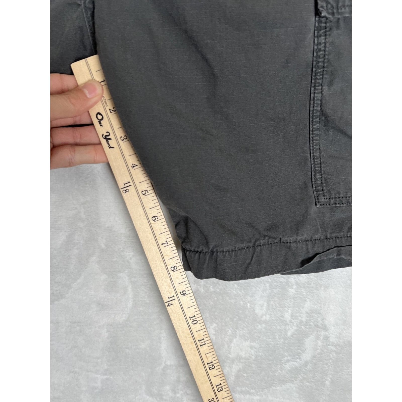 Levi's Levi’s Gray Cargo Shorts Size 38 Ripstop Y2K Baggy Size US 38 / EU 54 - 2 Thumbnail